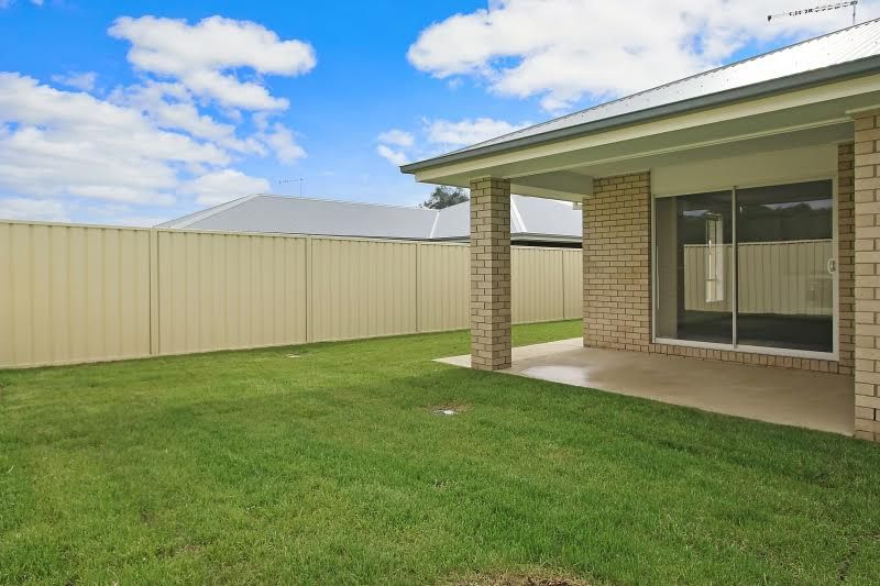 51B Royce Crescent, Lavington, NSW 2641