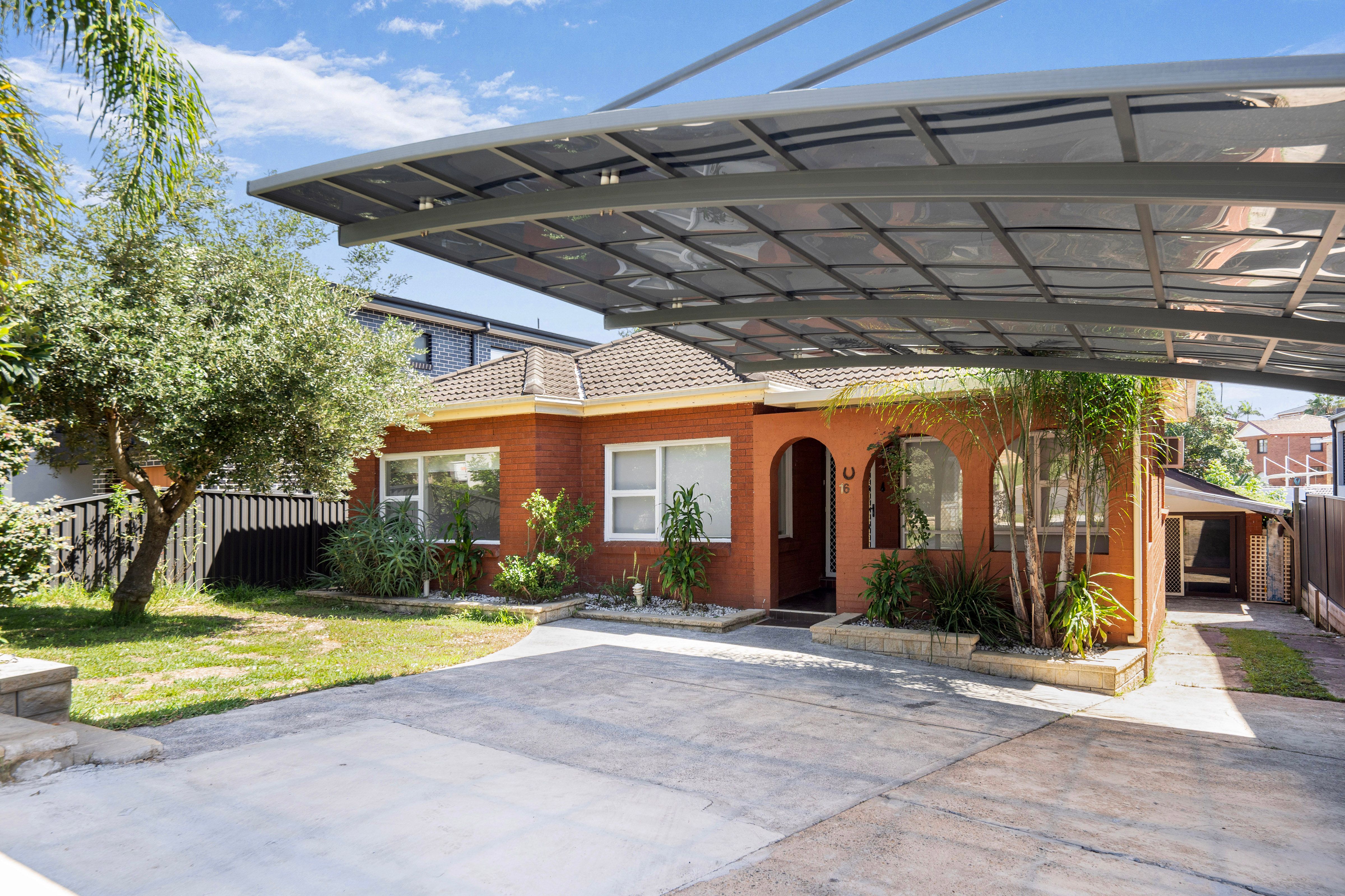 16 Wren Street, Condell Park NSW 2200