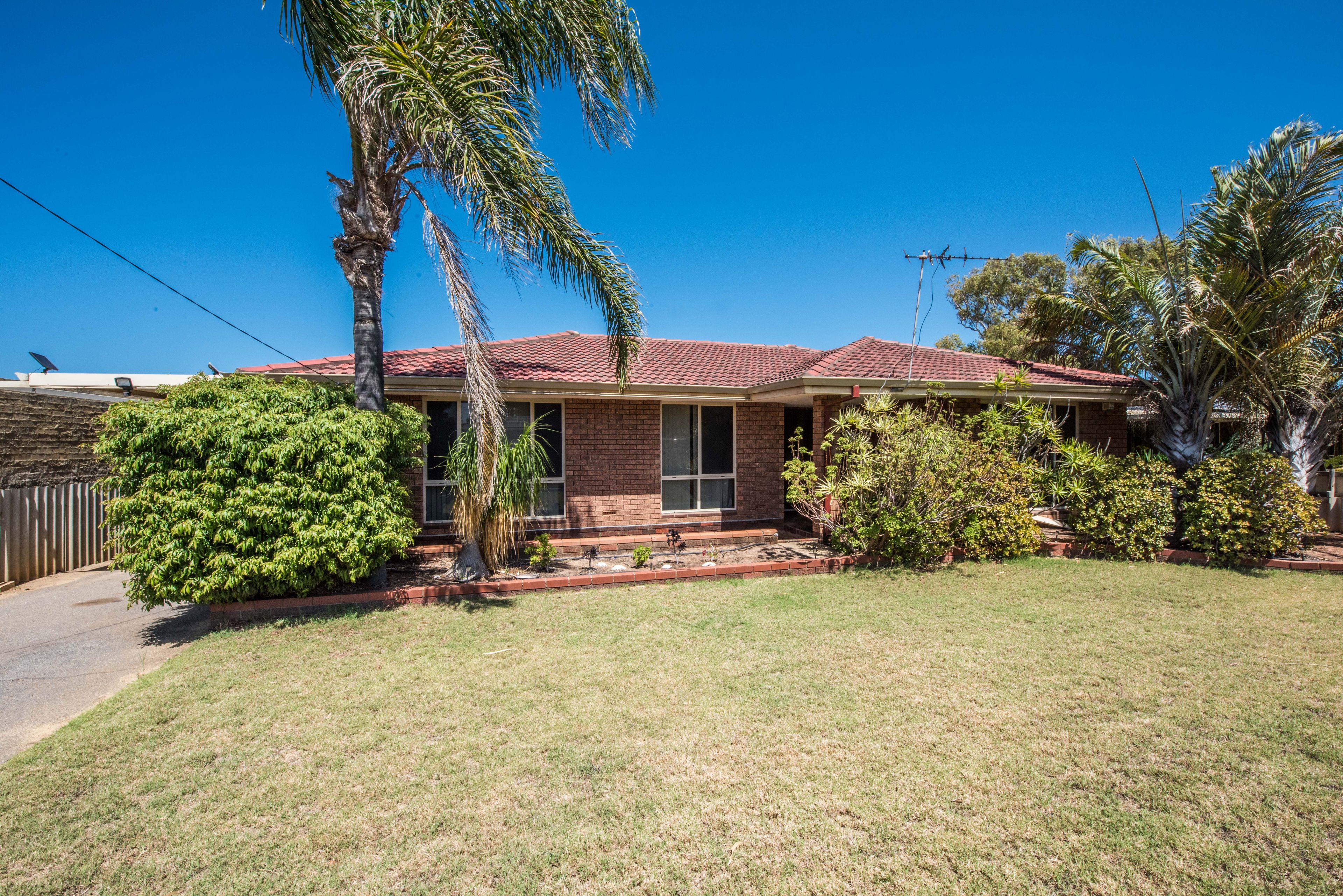 11 Osborne Street — photo from Ray White Geraldton Dongara - Geraldton Location