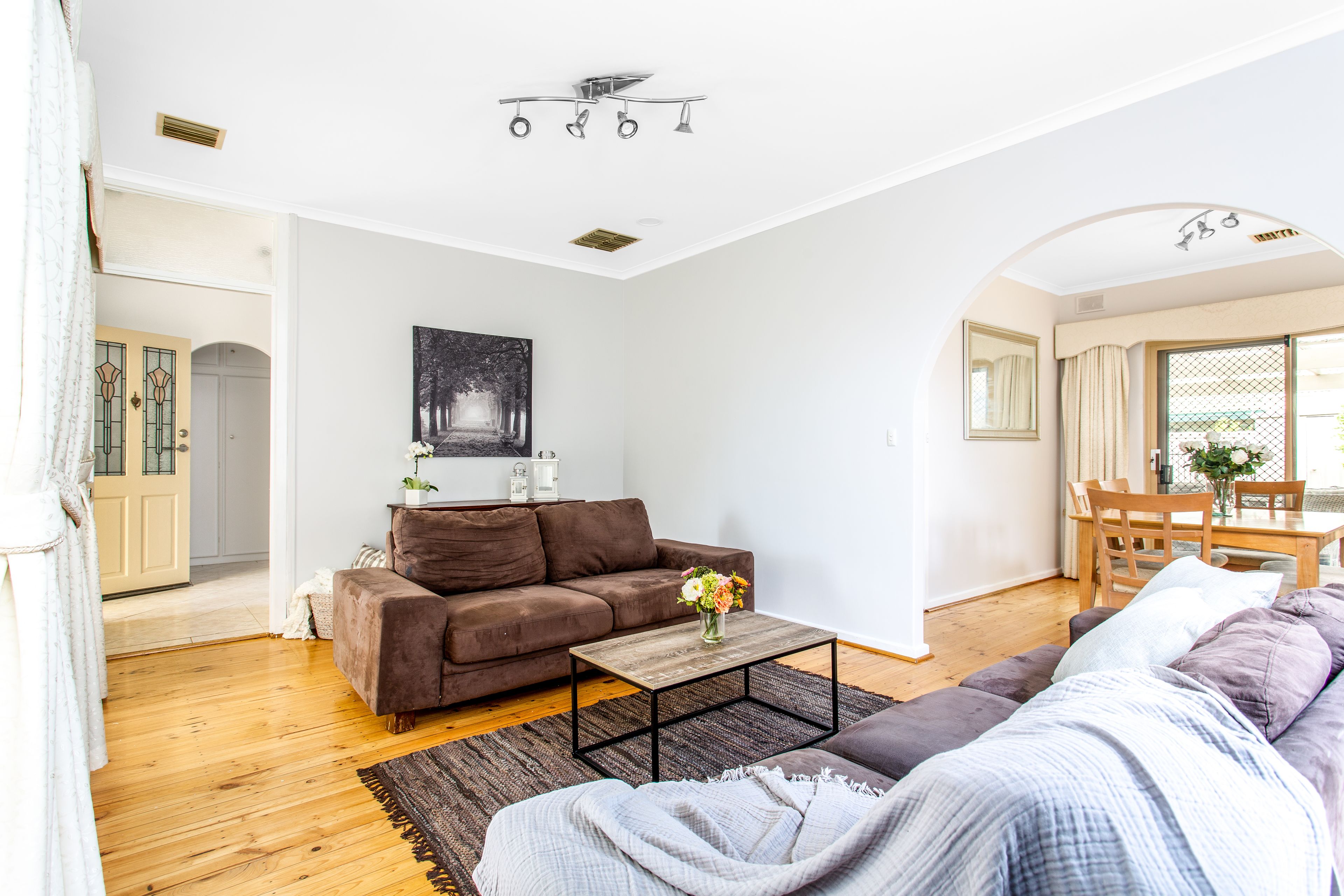 16 Lochside Drive, West Lakes, SA 5021