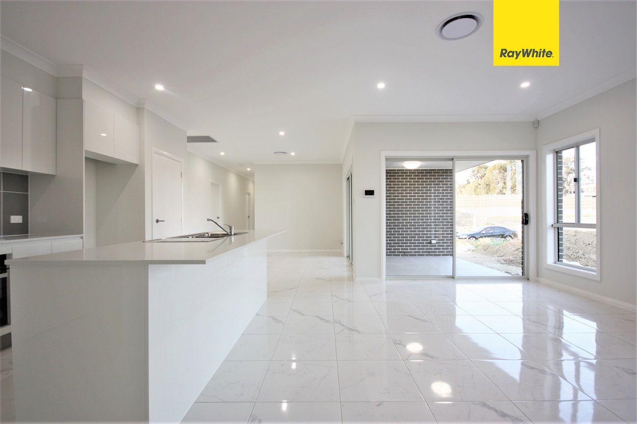 86 Bluebell Circuit, Spring Farm, NSW 2570
