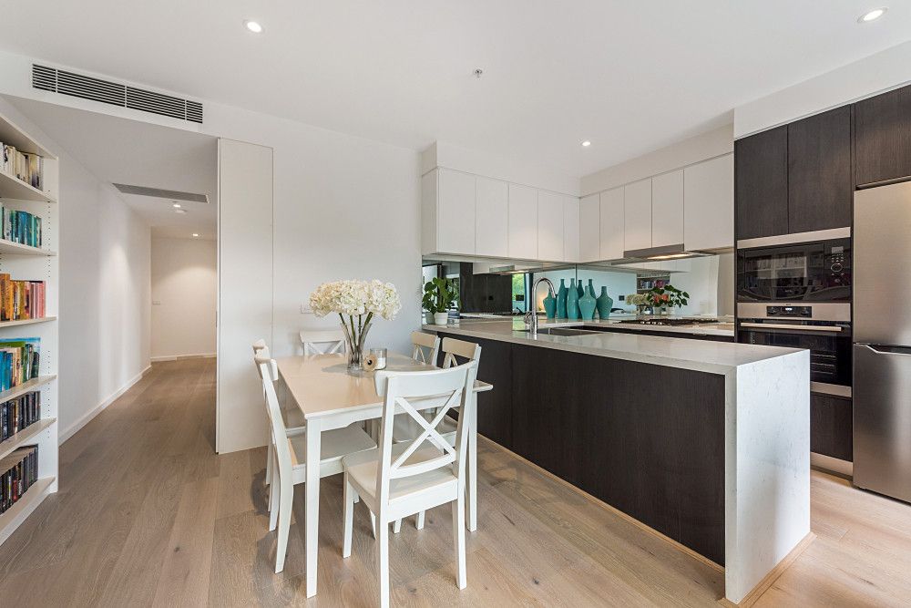 206/2055 Malvern Road, Malvern East, VIC 3145