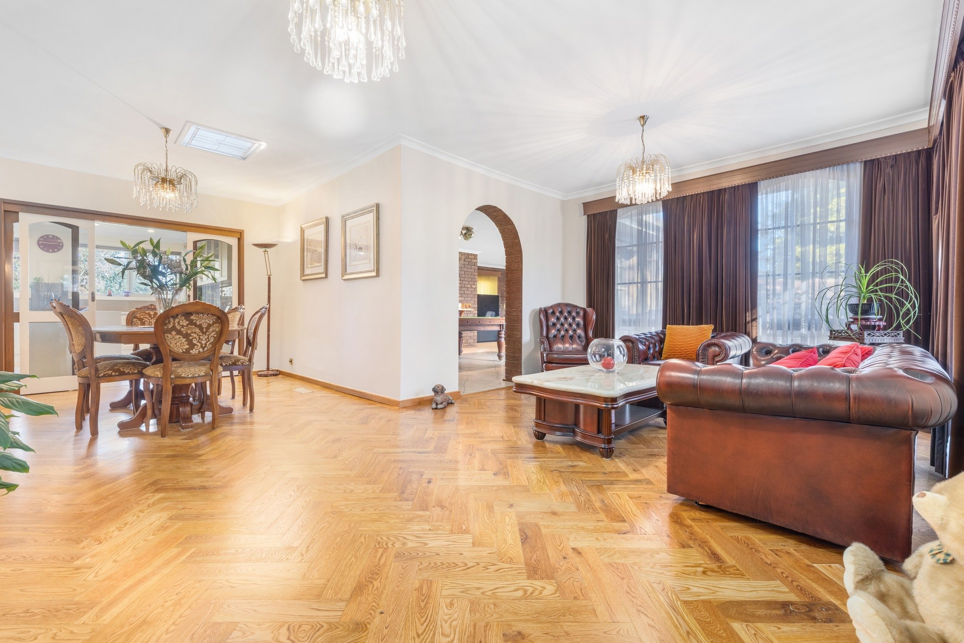 8 Lesay Court, Mount Waverley, VIC 3149