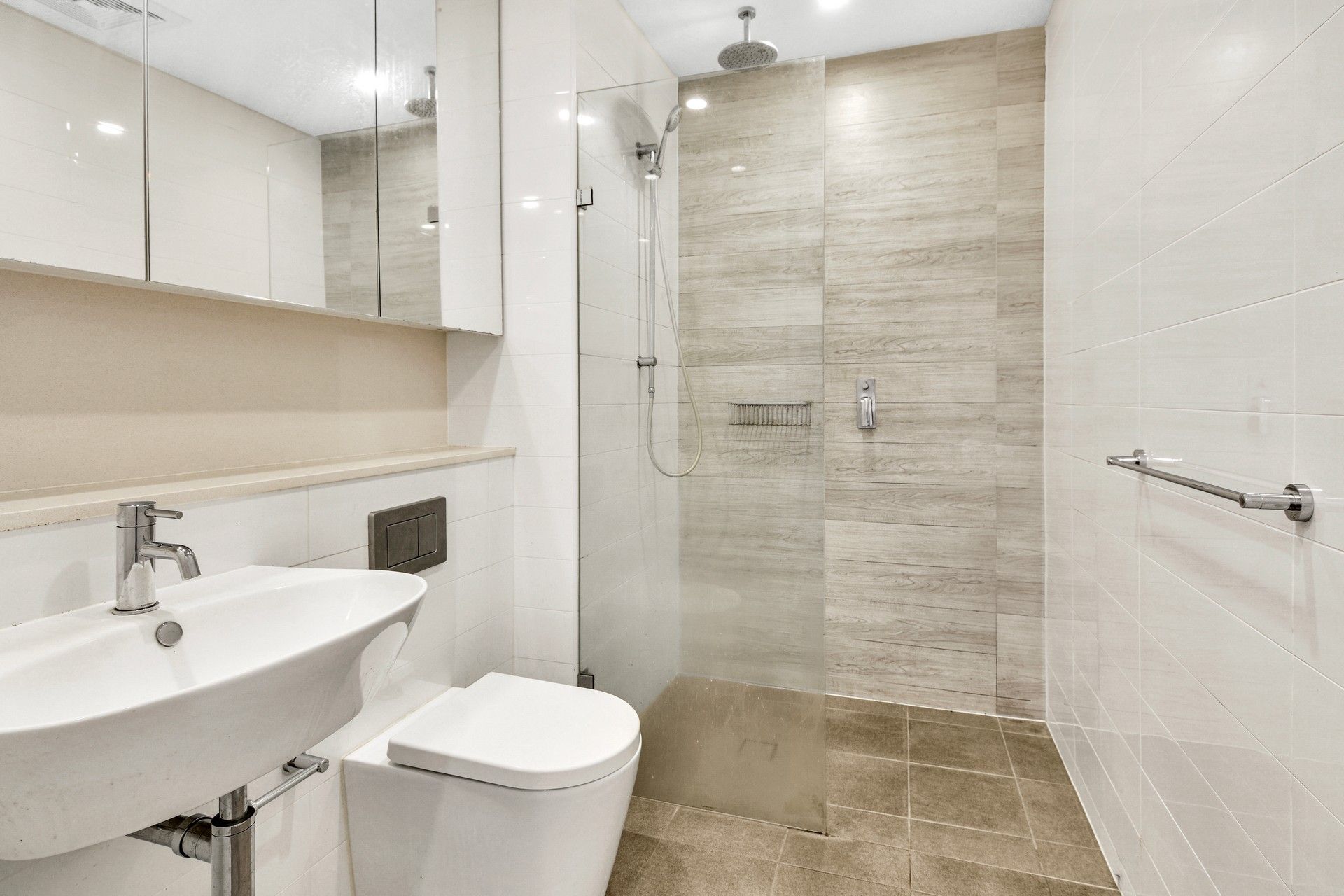 106/12 Paul Street — photo 4 of 5