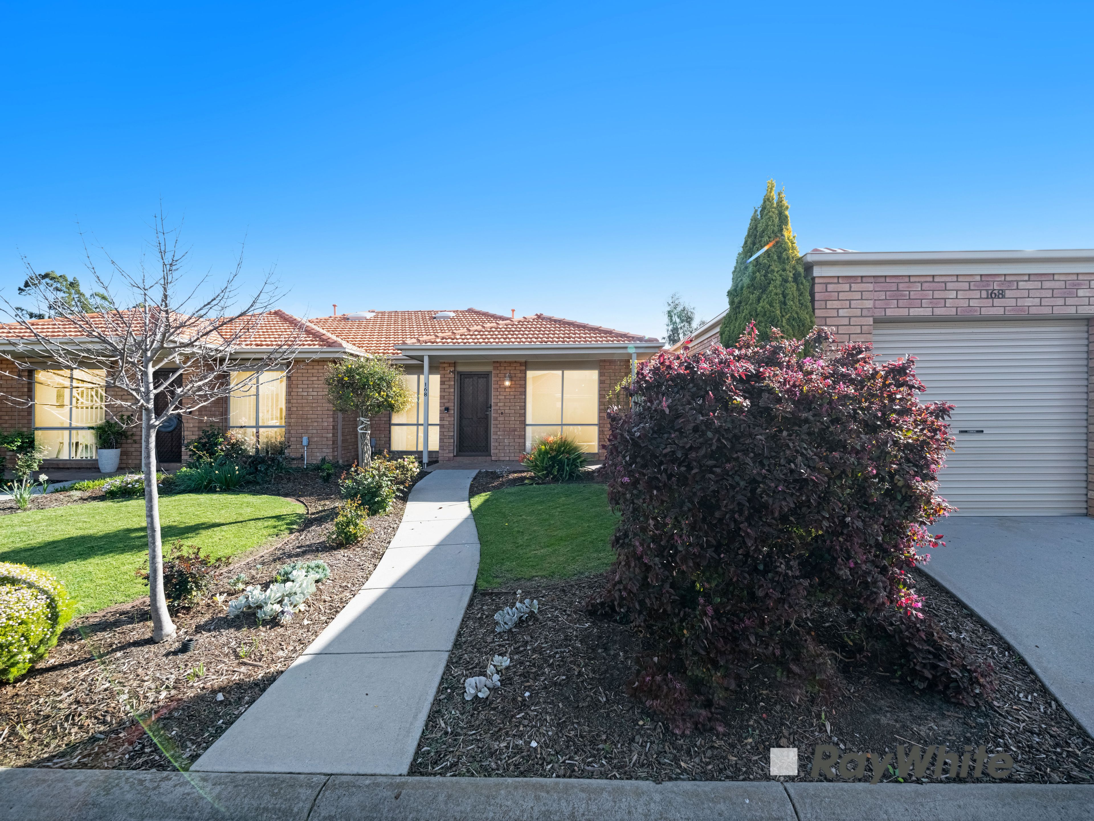 168/2 Rochester Parade — photo from Ray White Narre Warren