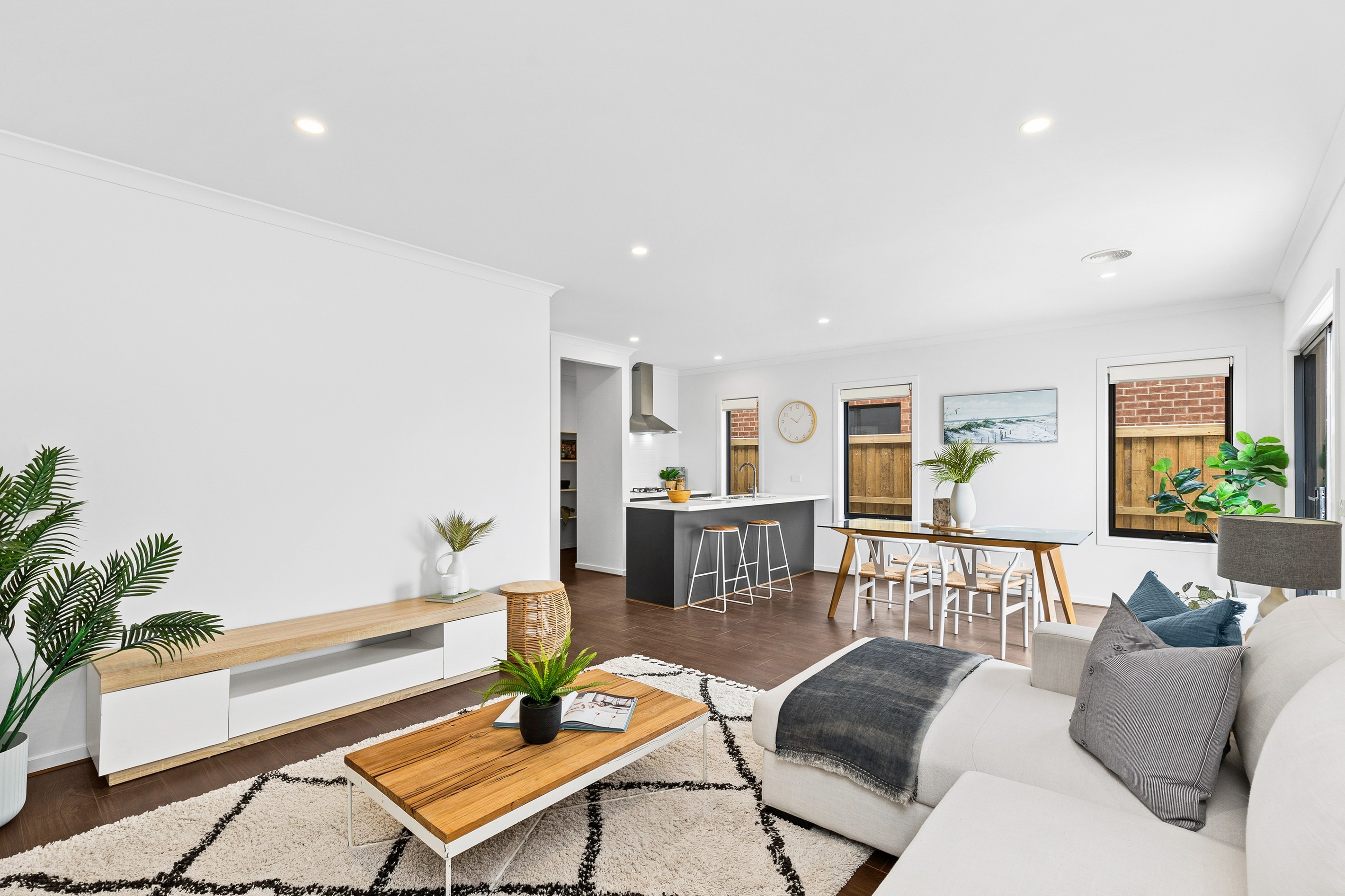 24 Penstone Crescent, Lara, VIC 3212