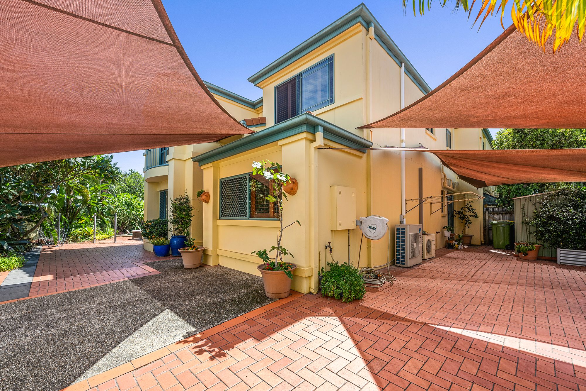 2/129 Bayview Street — photo 13 of 15