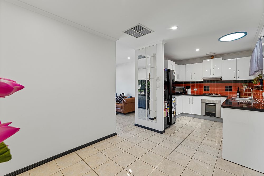 193 Shepherdson Road — photo 4 of 17