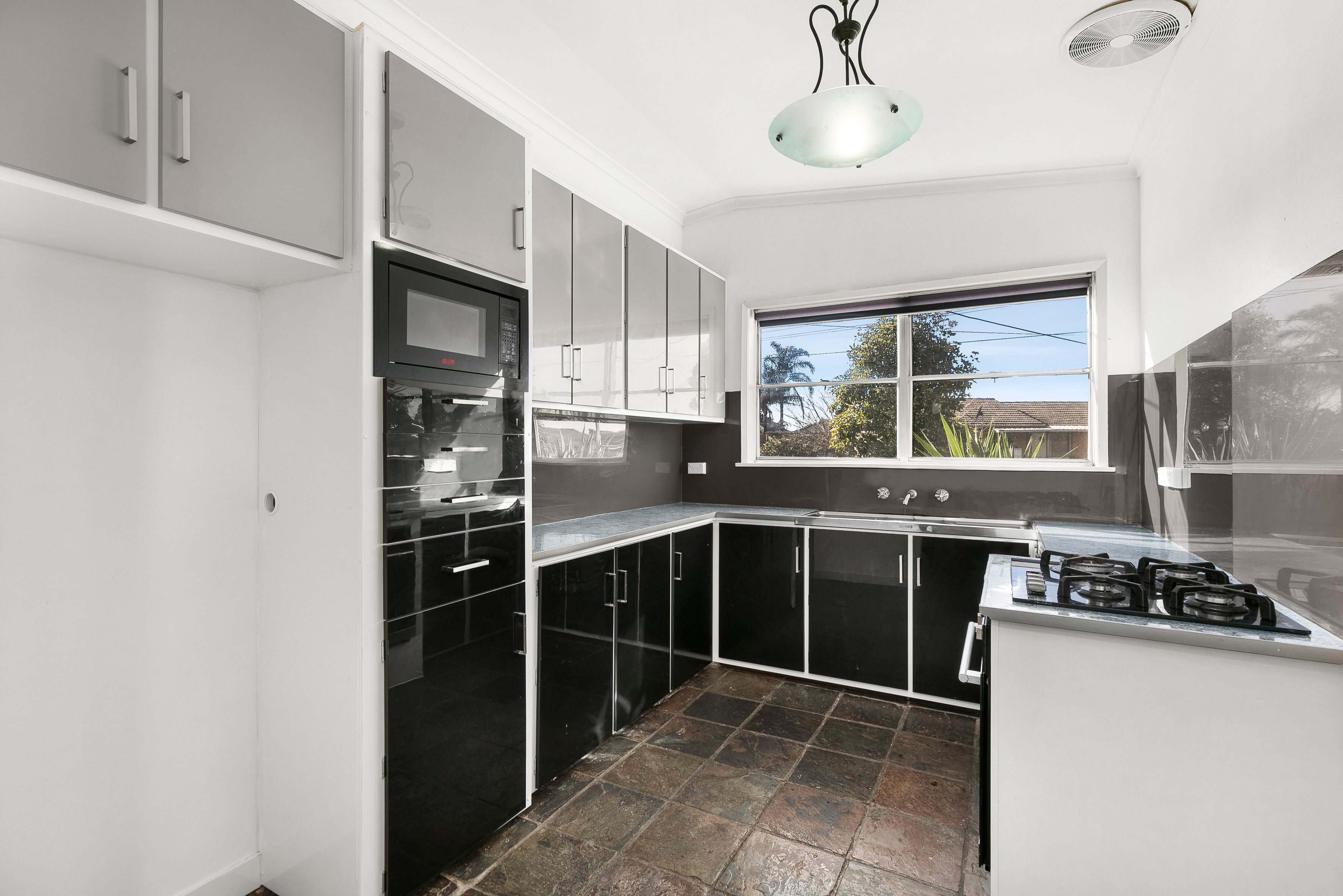 25 Hampden Street — photo 3 of 11