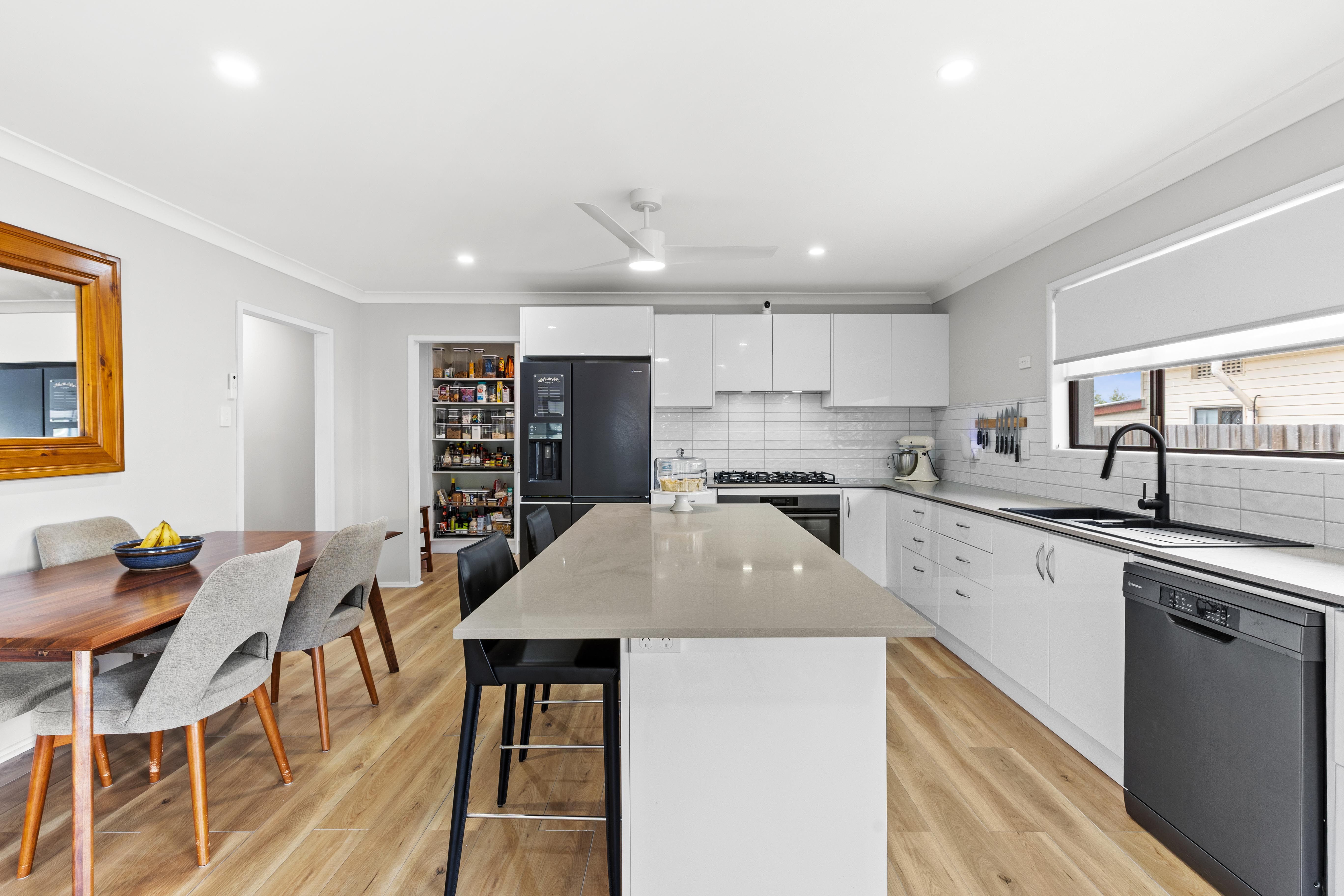 56 Fort Lane — photo 4 of 20