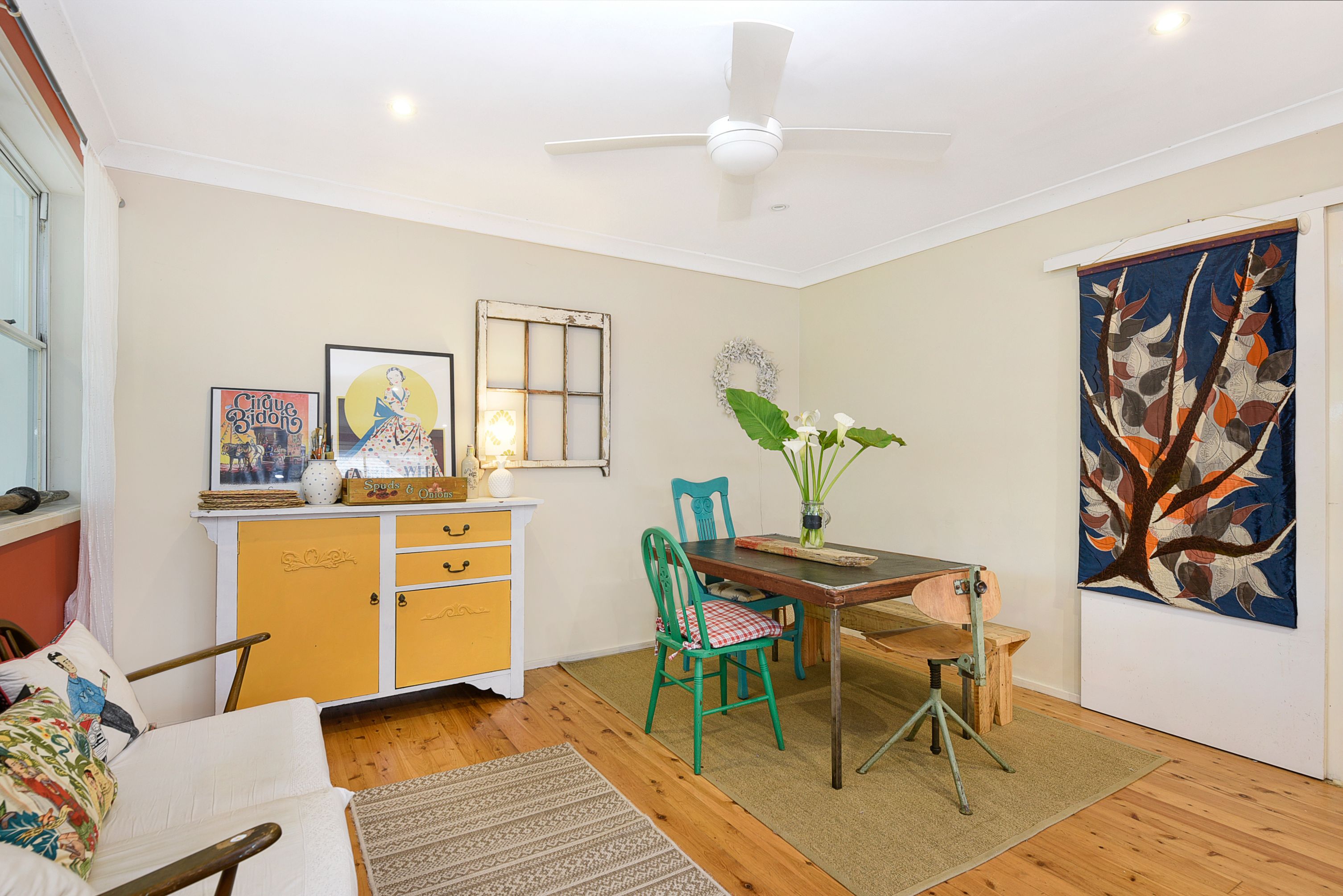 54 Bundeena Drive — photo 4 of 9