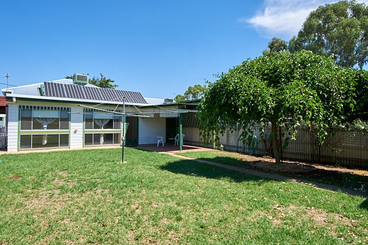 6 Salmon Street, Wagga Wagga, NSW 2650
