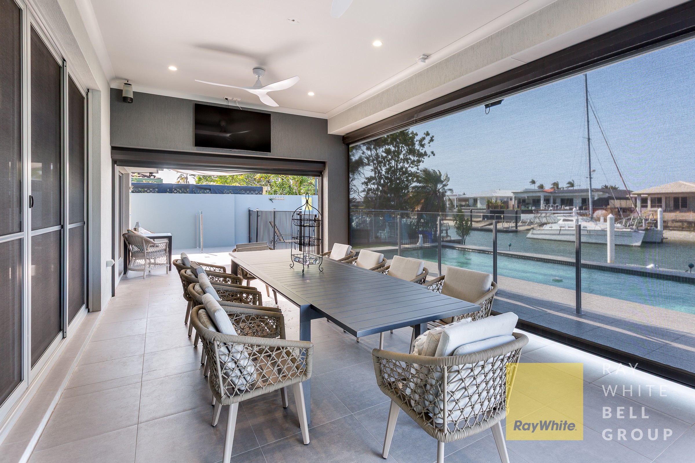 27 Oxley Drive, Paradise Point, QLD 4216