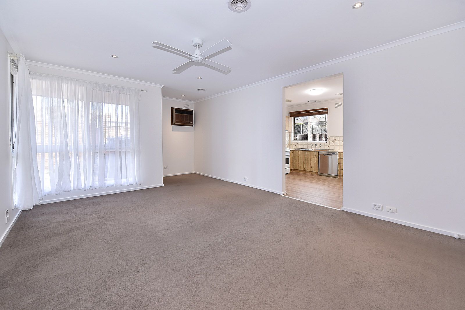 4/5 Cooper Street — photo 3 of 6