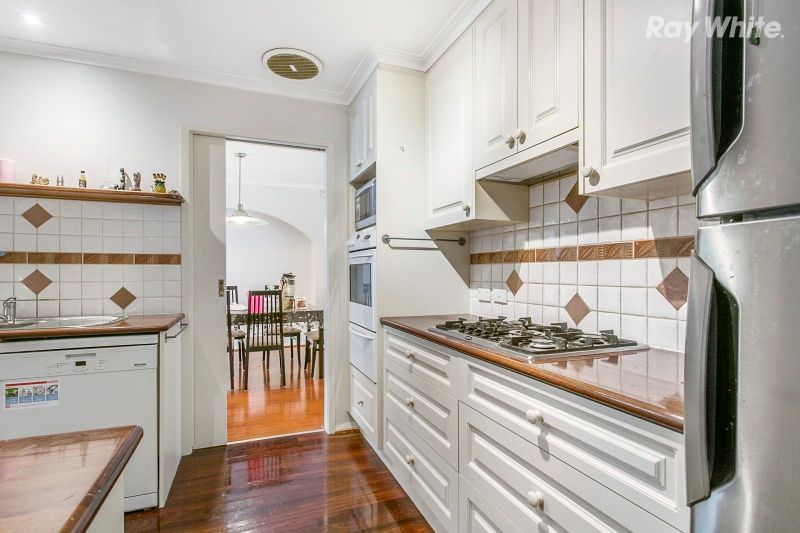 7 Spinosa Close, Endeavour Hills, VIC 3802