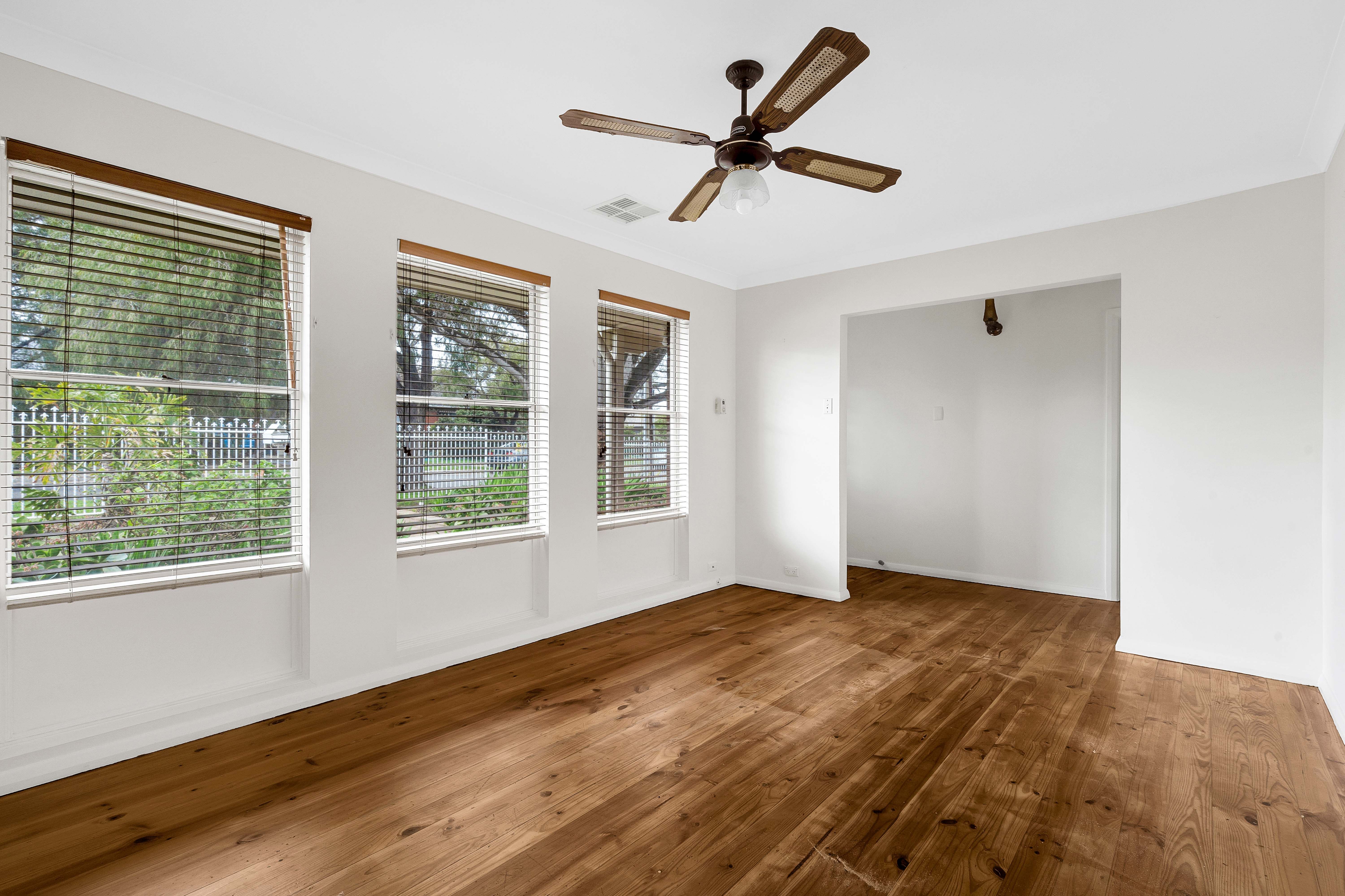 5 Albany Terrace, Valley View, SA 5093