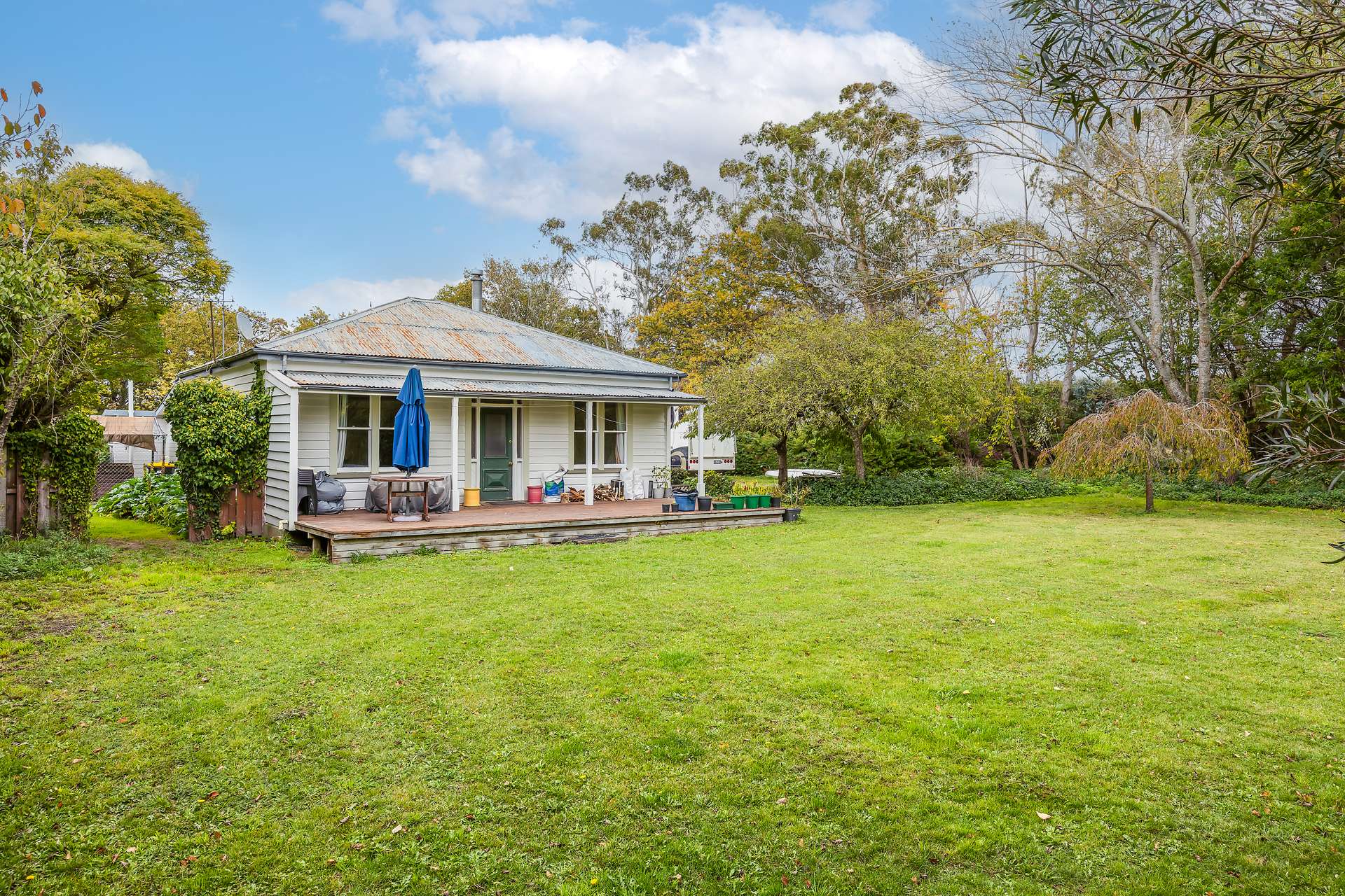 106 Whites Road photo 0