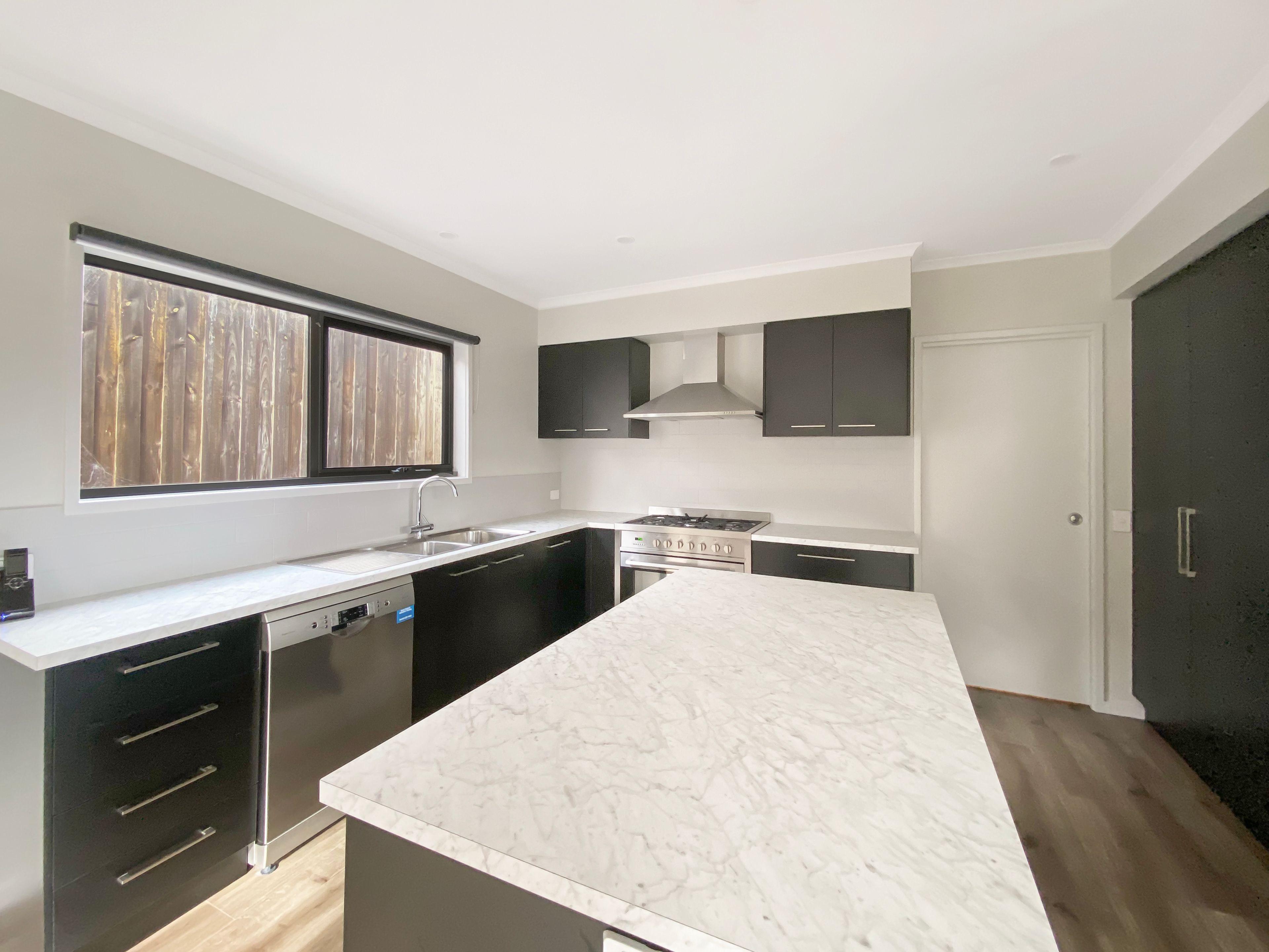 2A Russell Avenue, Warrnambool, VIC 3280