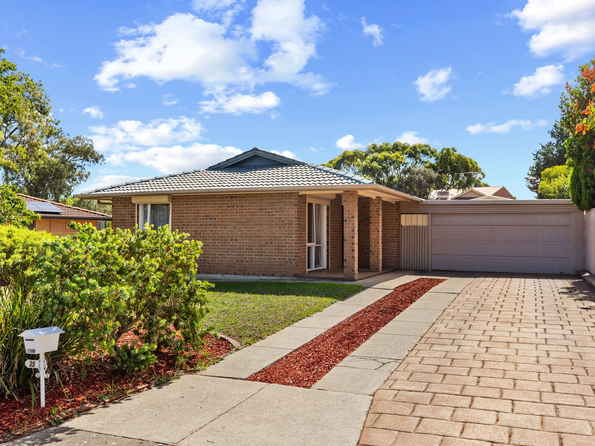 35 Parramatta Drive, Morphett Vale, SA 5162