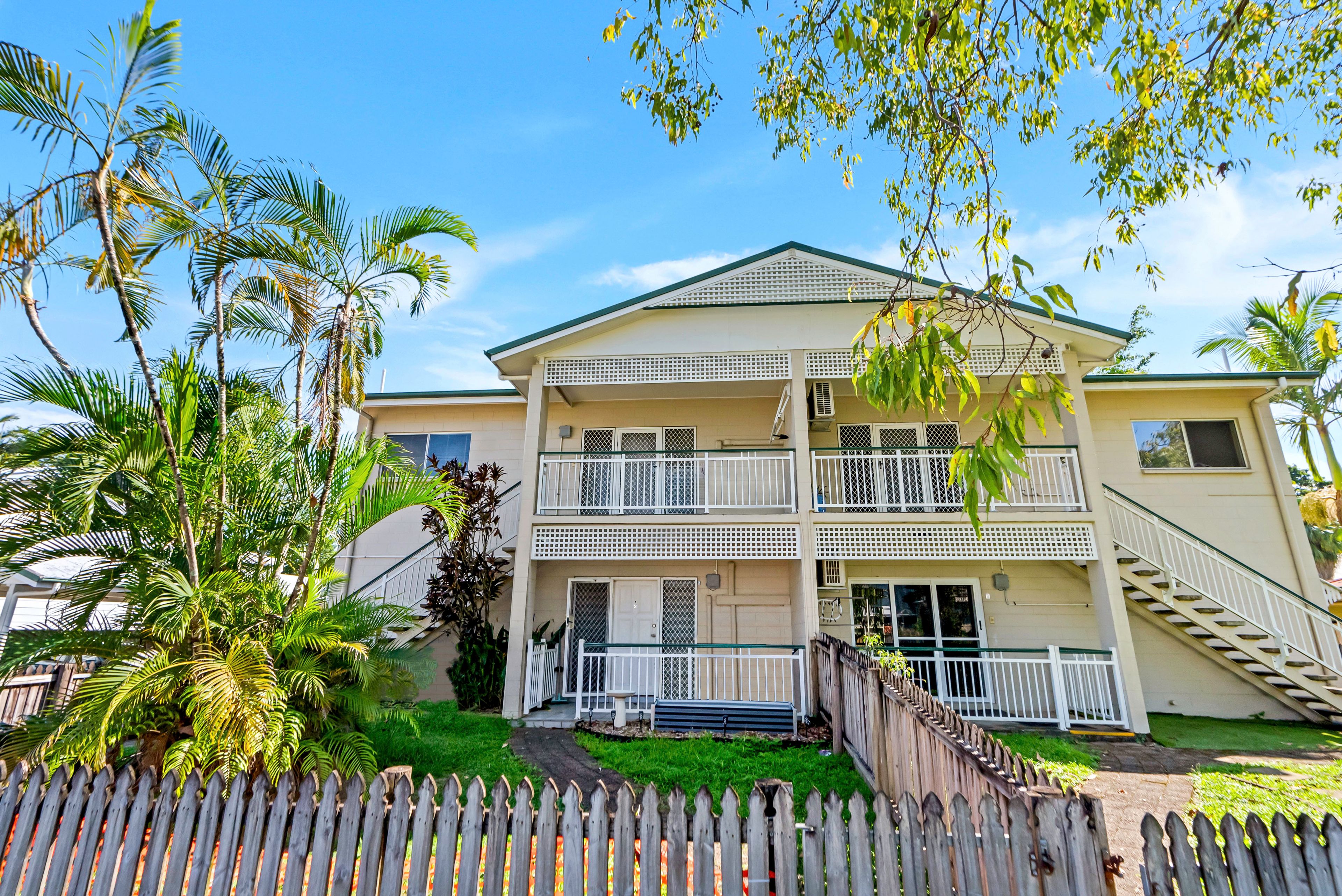 4/18-20 Rose Street, Westcourt, QLD 4870