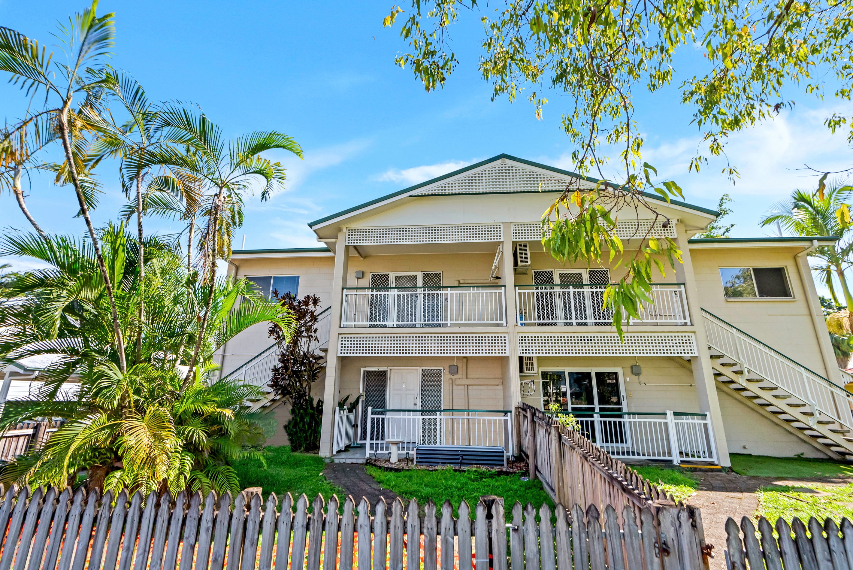 4/18-20 Rose Street, Westcourt, QLD 4870