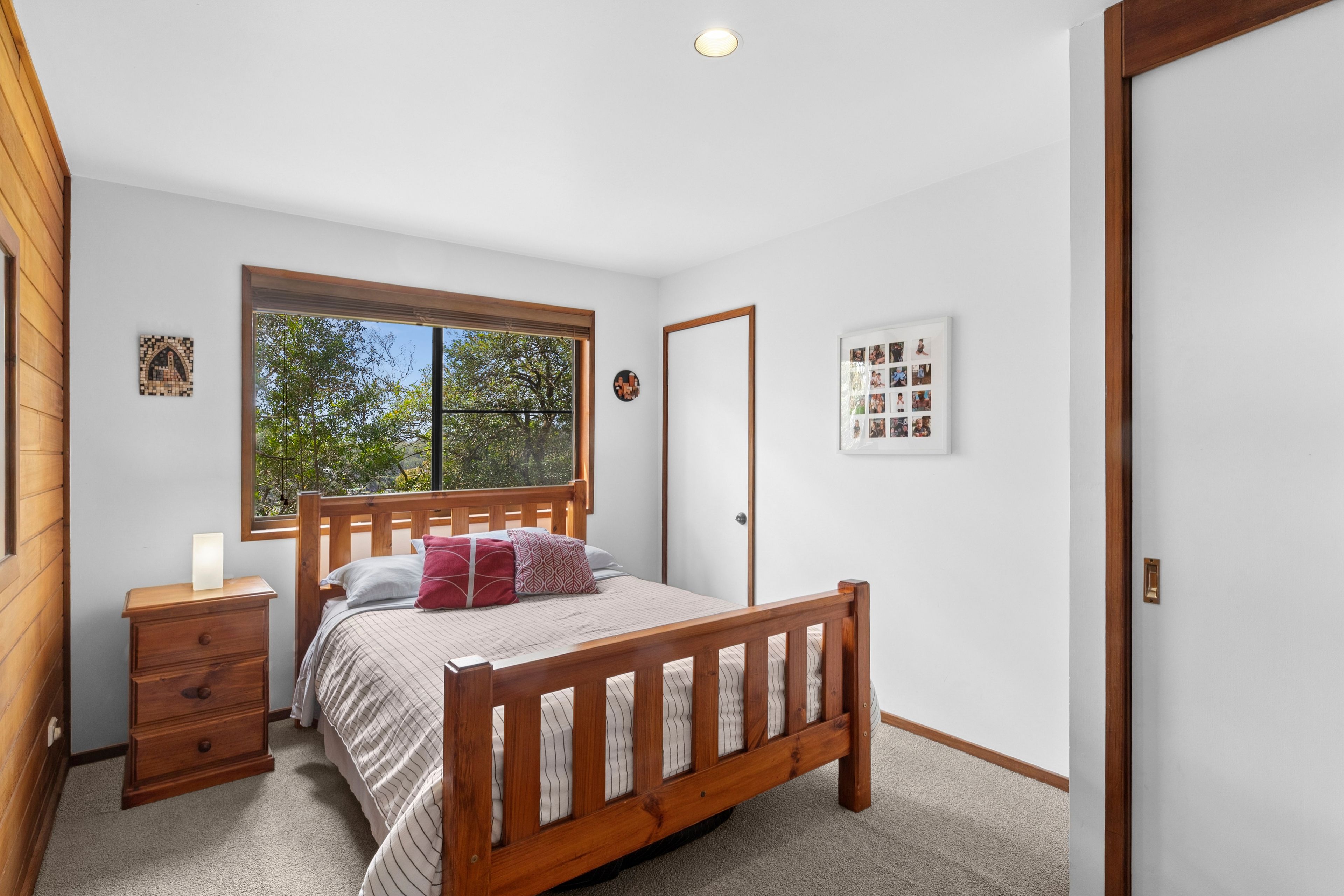 9 Doveleys Road — photo 12 of 19