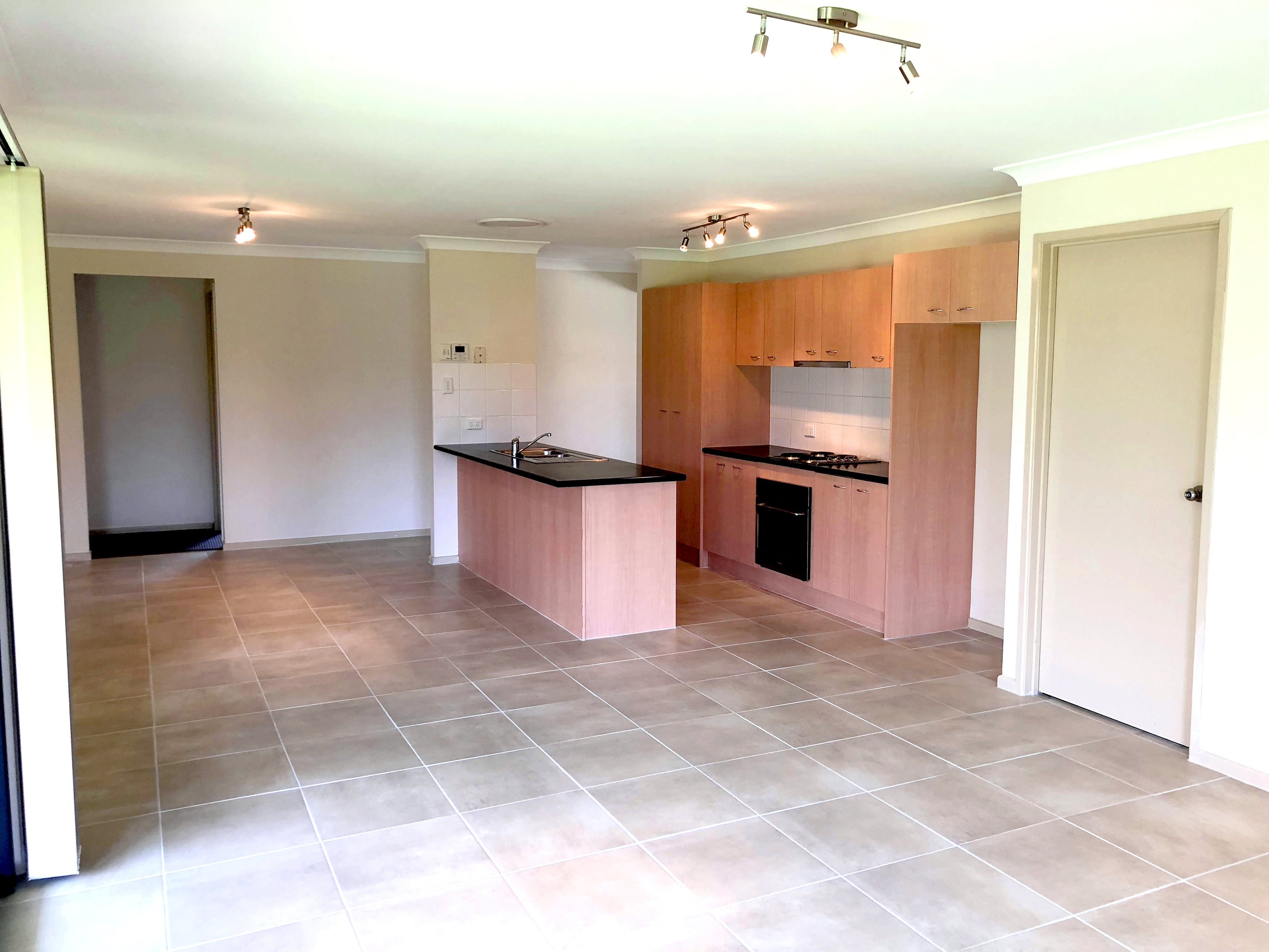 15 Glengarry Lane, Raceview, QLD 4305