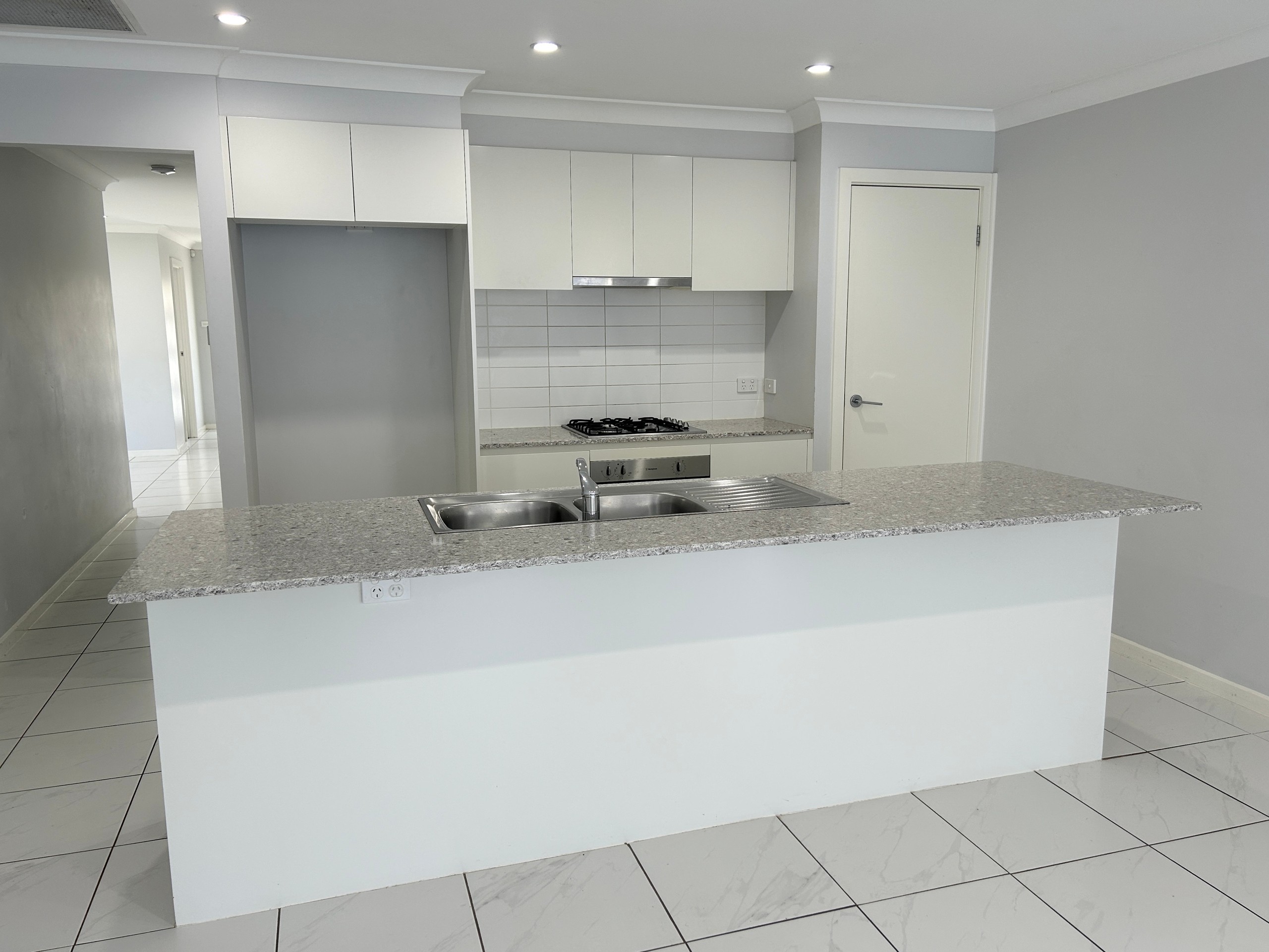 15 Barrallier Avenue, Tahmoor, NSW 2573