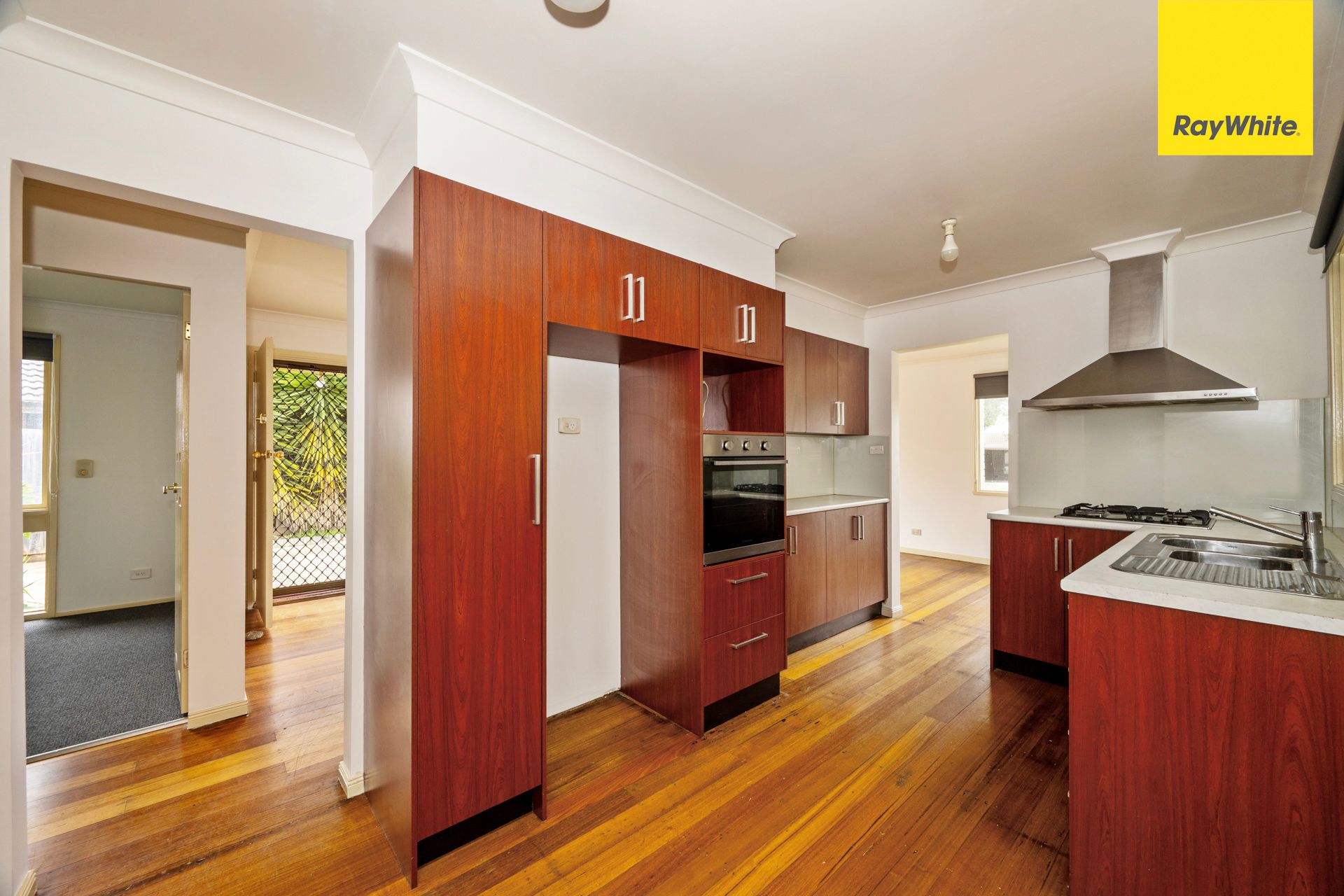 12 Falcon Drive — photo 6 of 16
