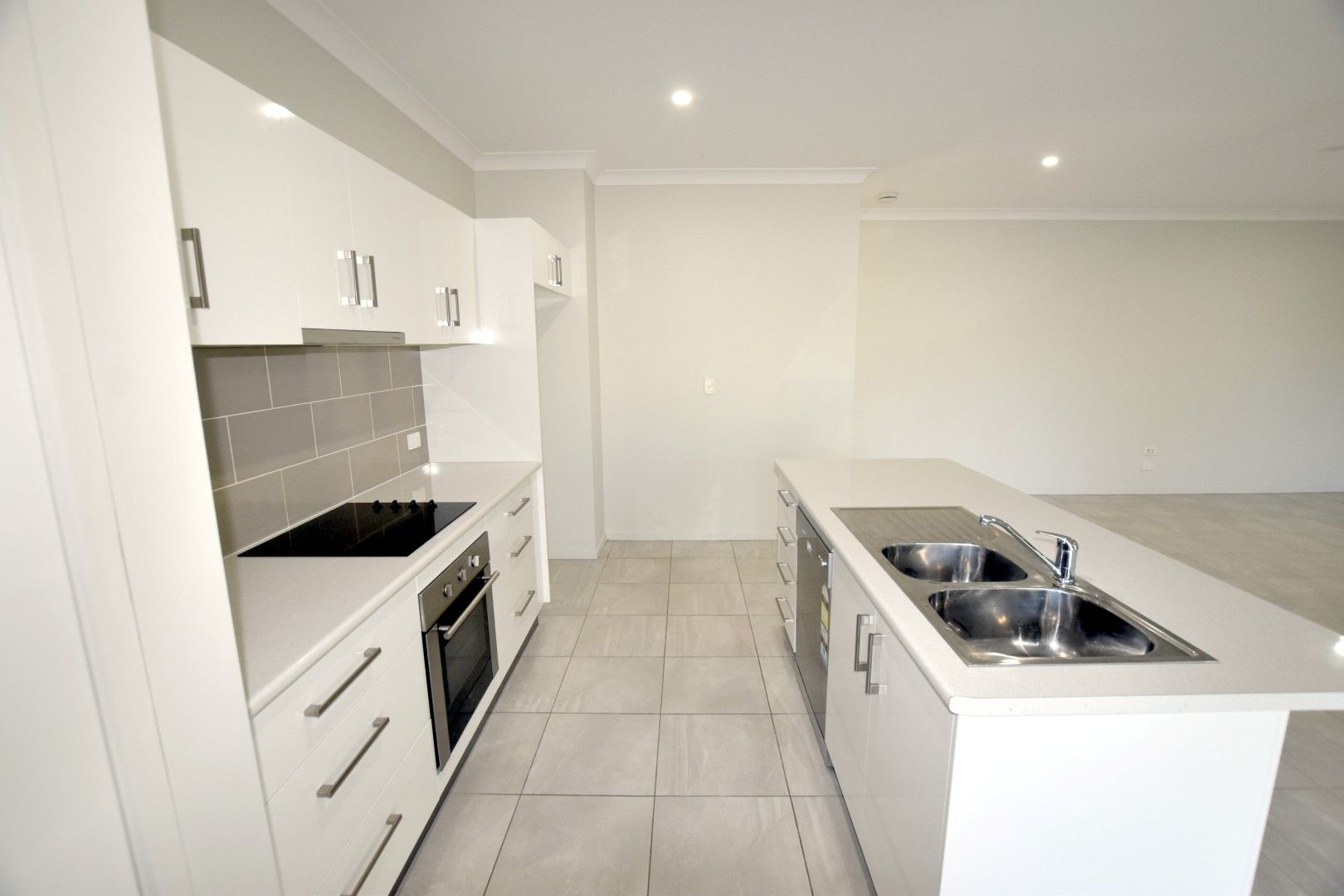 1/29 Telopea Place, Kirkwood, QLD 4680