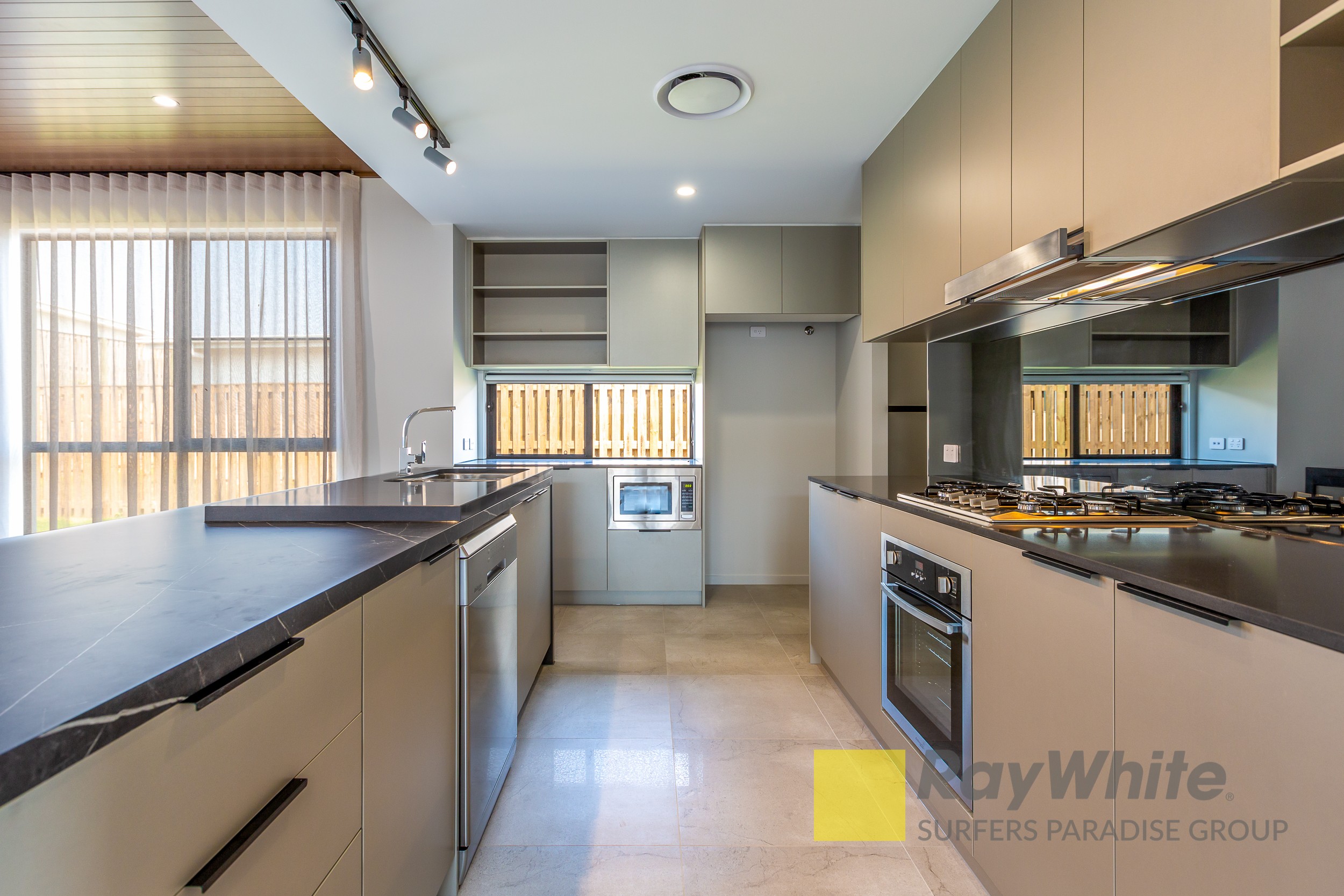 107 The Heights Boulevard, Pimpama, QLD 4209