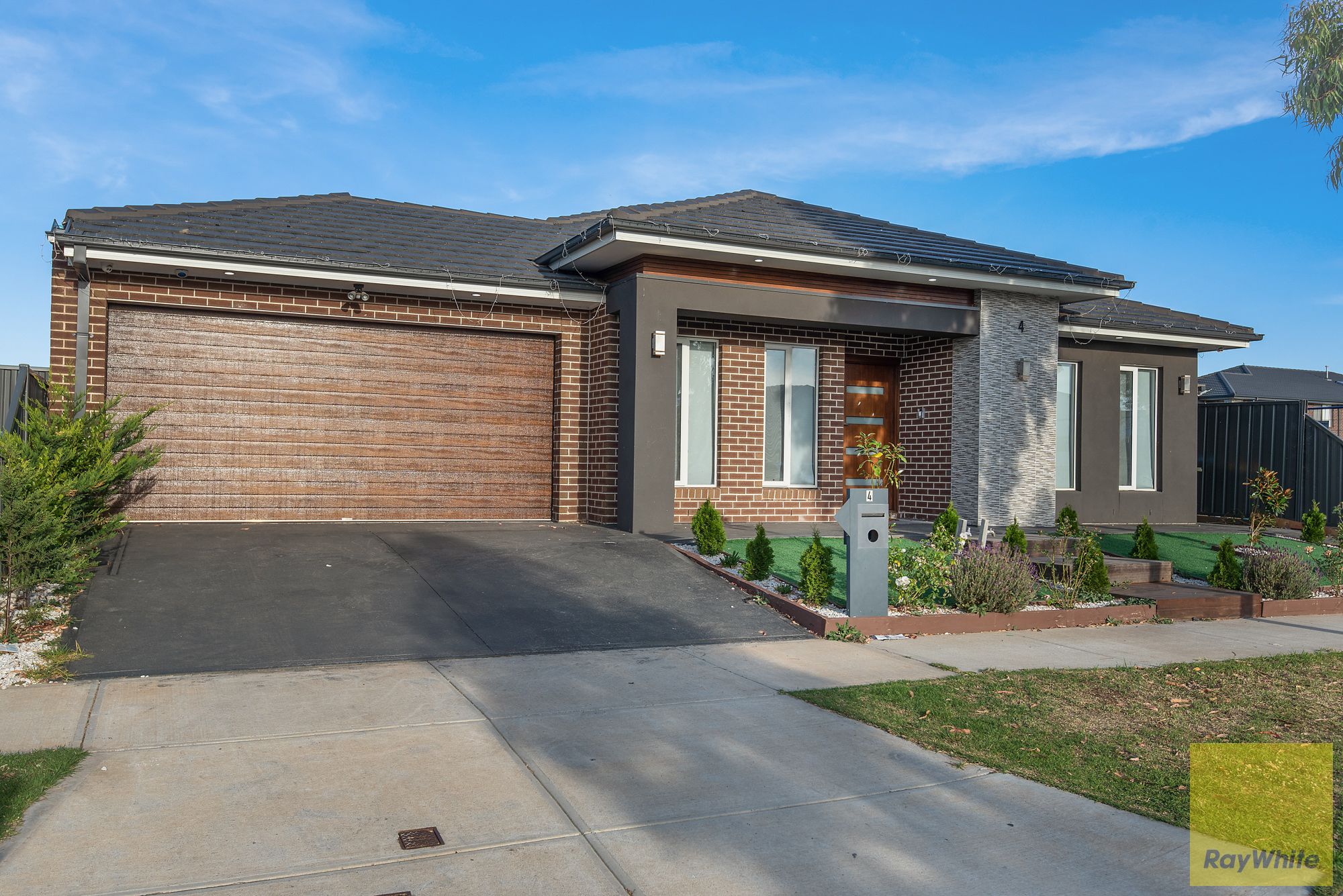 4 Luster Crescent, Tarneit, VIC 3029