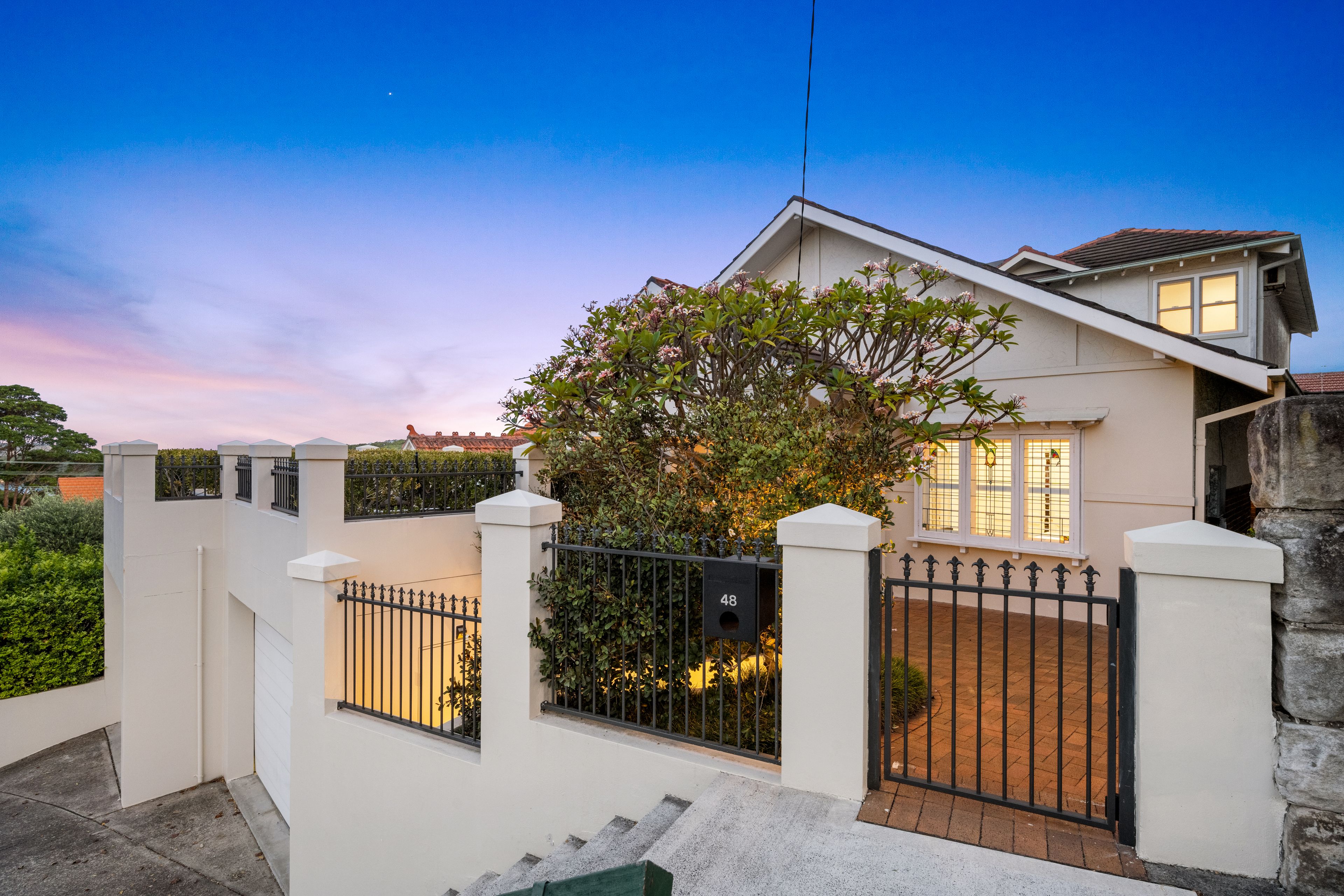 48 Almora Street — photo 4 of 22