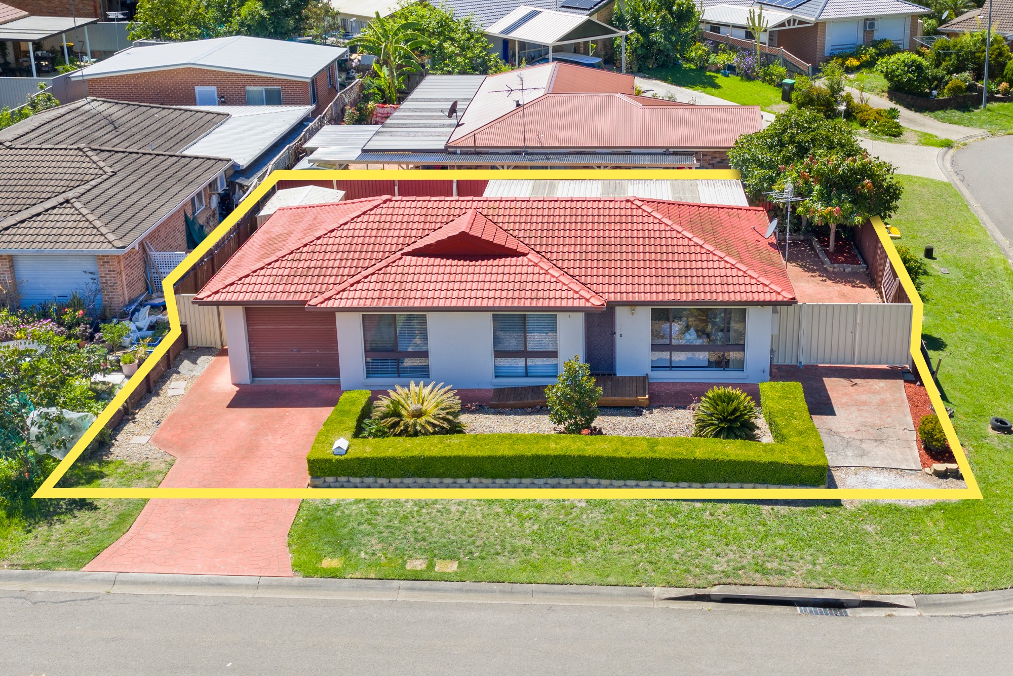 1 Cave Close, Green Valley, NSW 2168