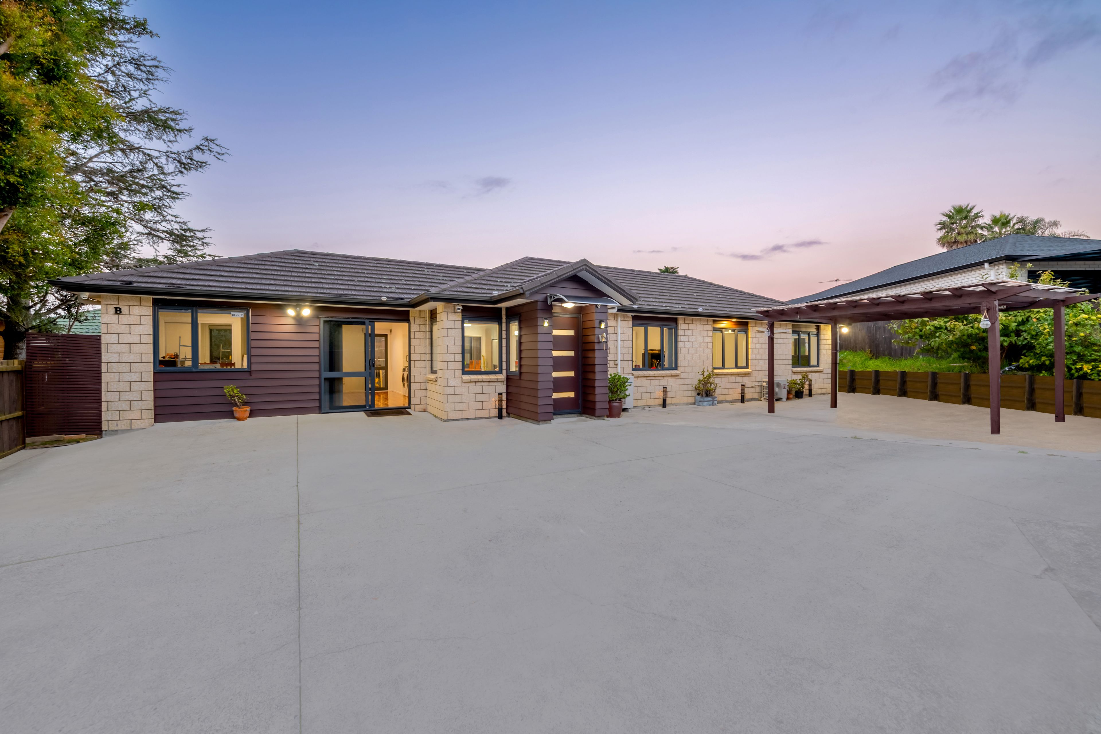 102B Pah Road, Papatoetoe – sold by Team Eric Wu, Ray White Botany