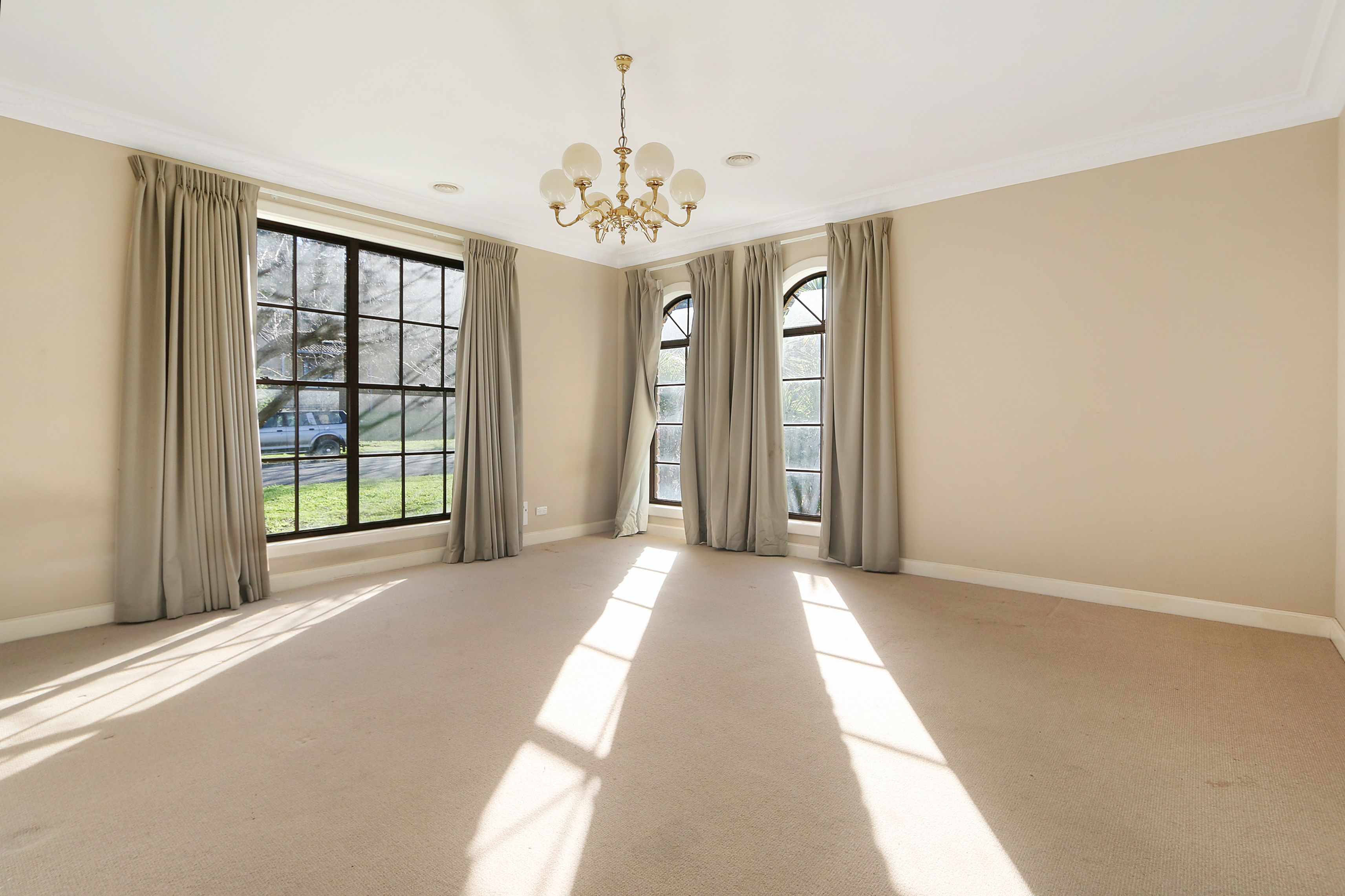 737 Harris Court — photo 8 of 10
