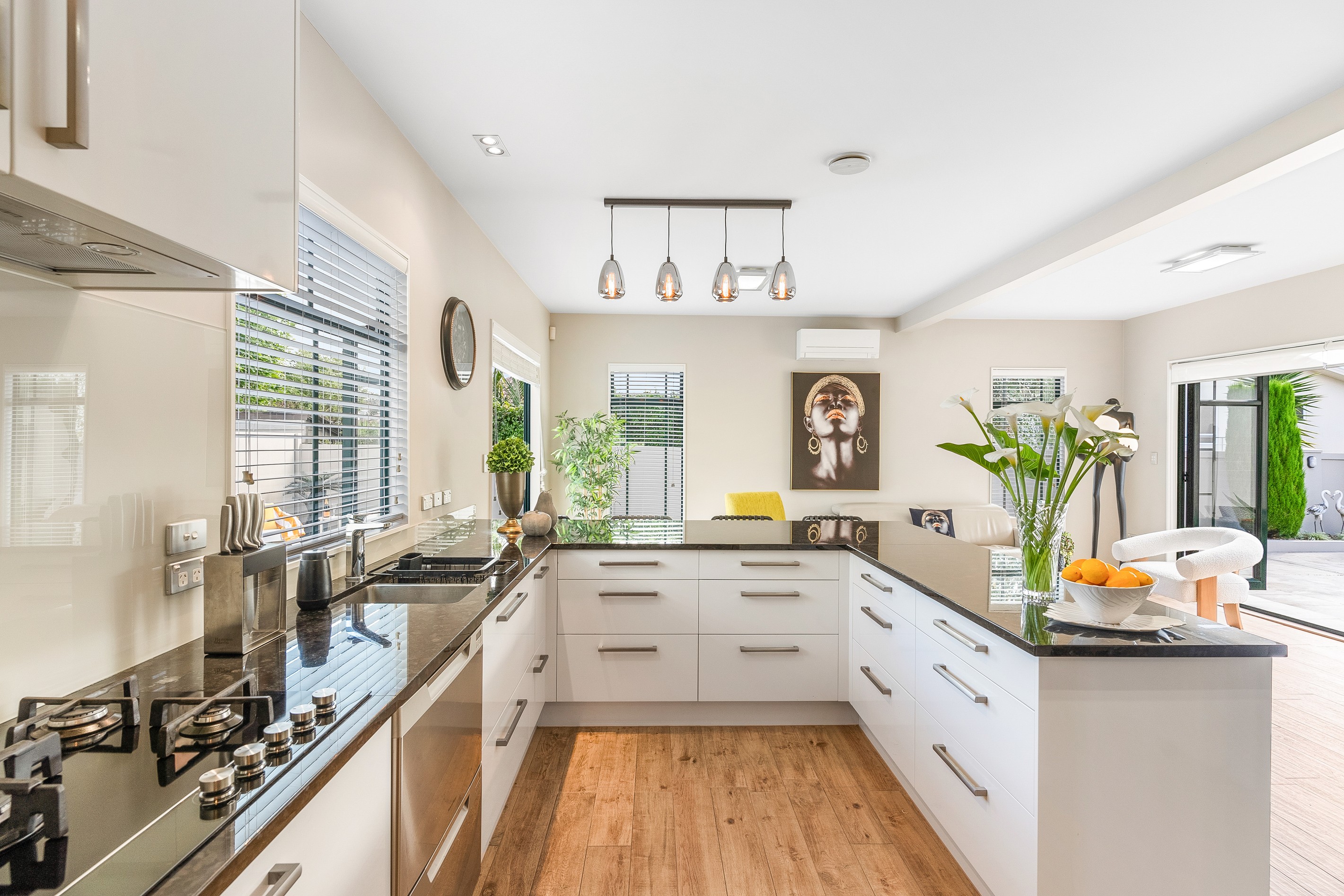 12 Courtneys, West Harbour, Waitakere City