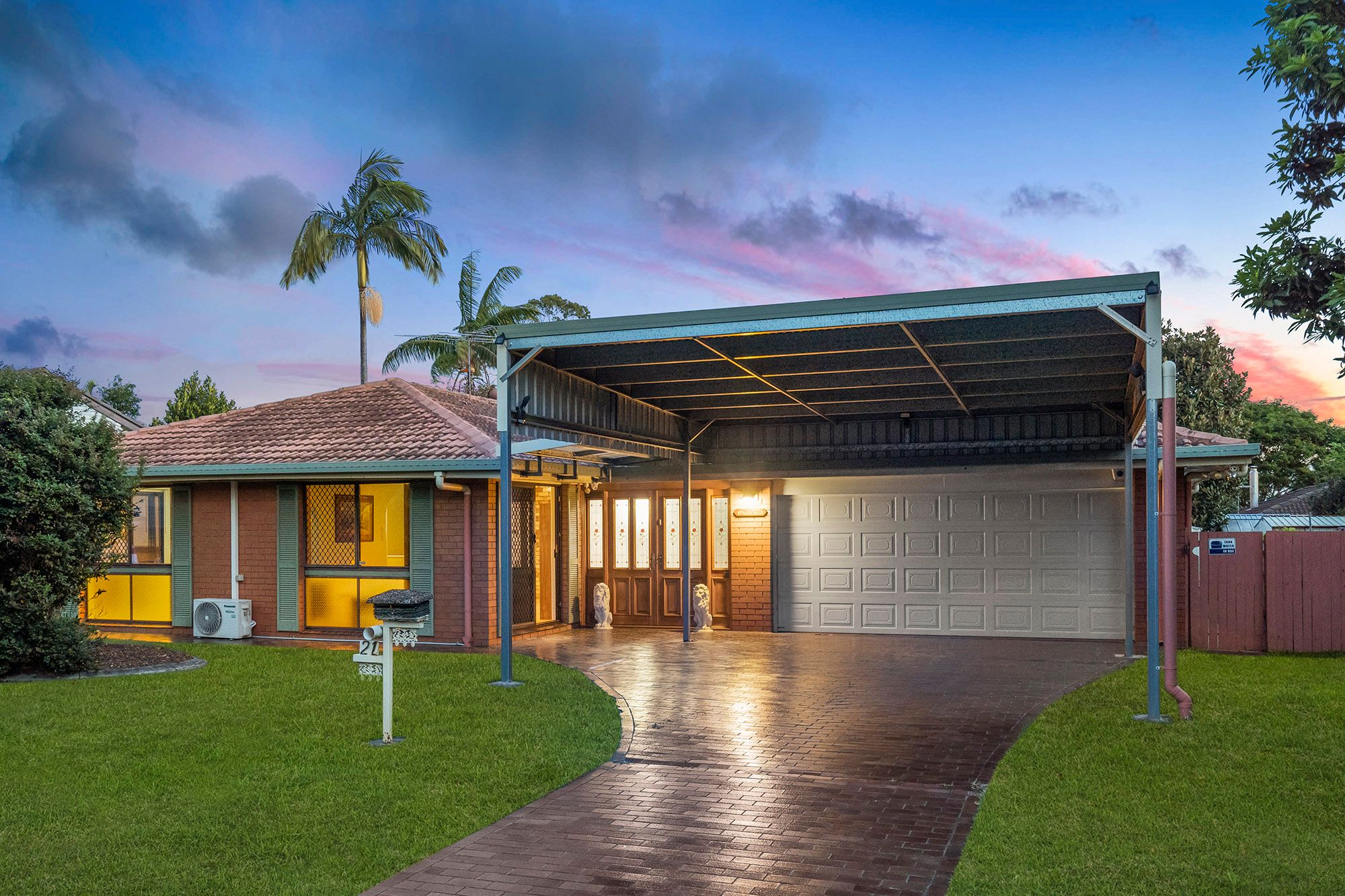 21 Mapleleaf Street, Eight Mile Plains, QLD 4113