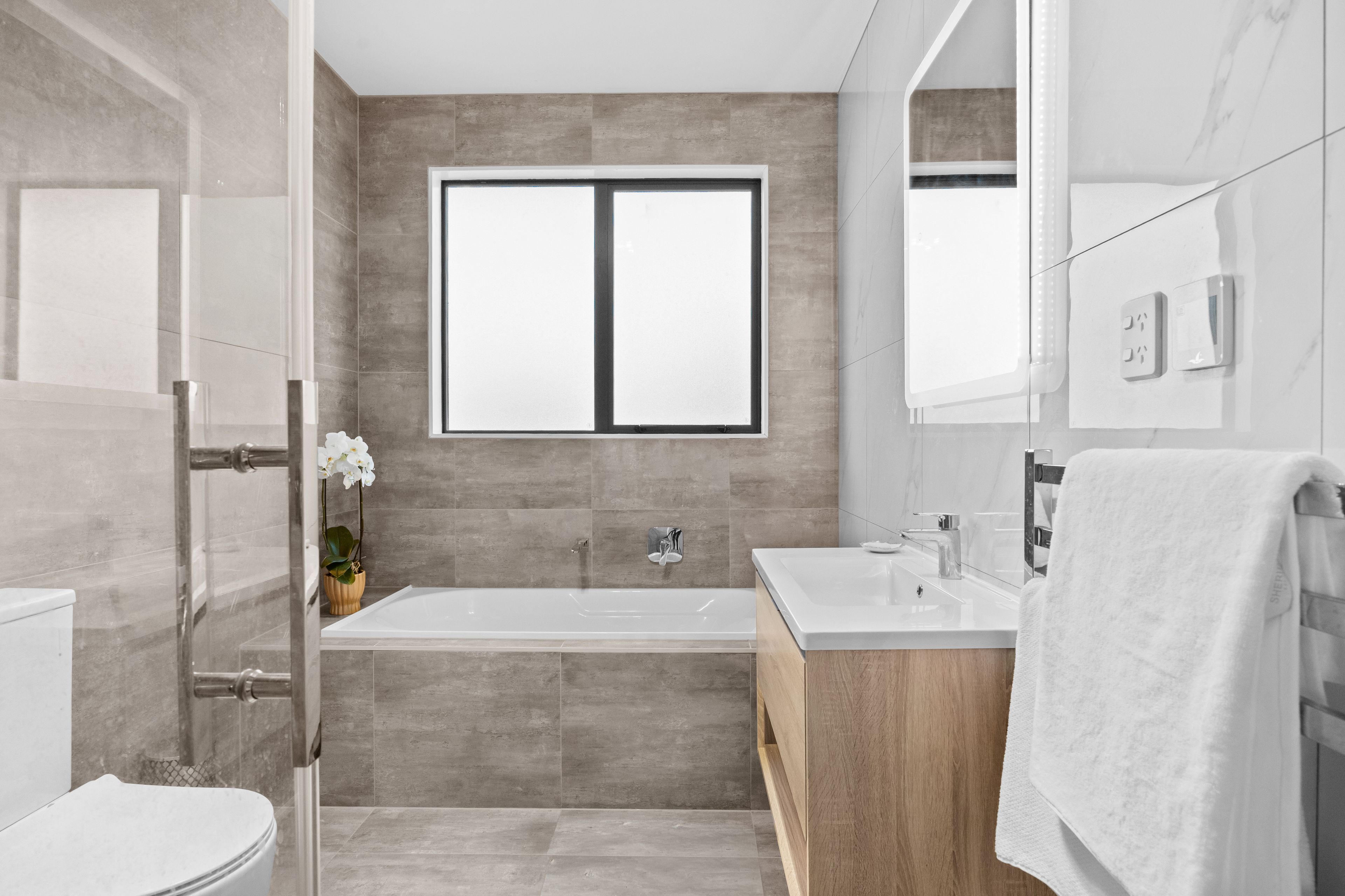 2 Walter Ruddock Avenue, Huapai, Rodney