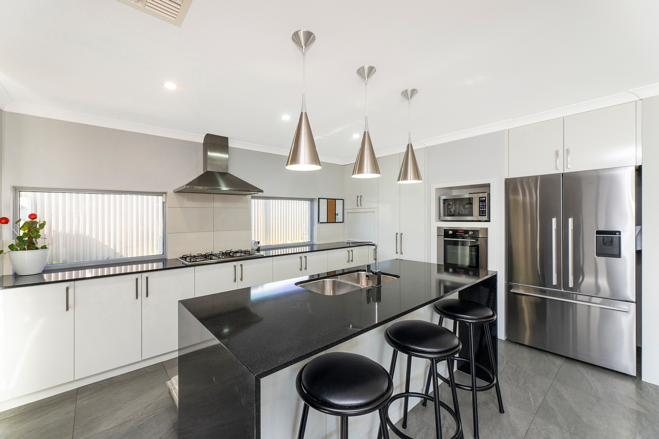 15 Trivalve Road, Baldivis, WA 6171