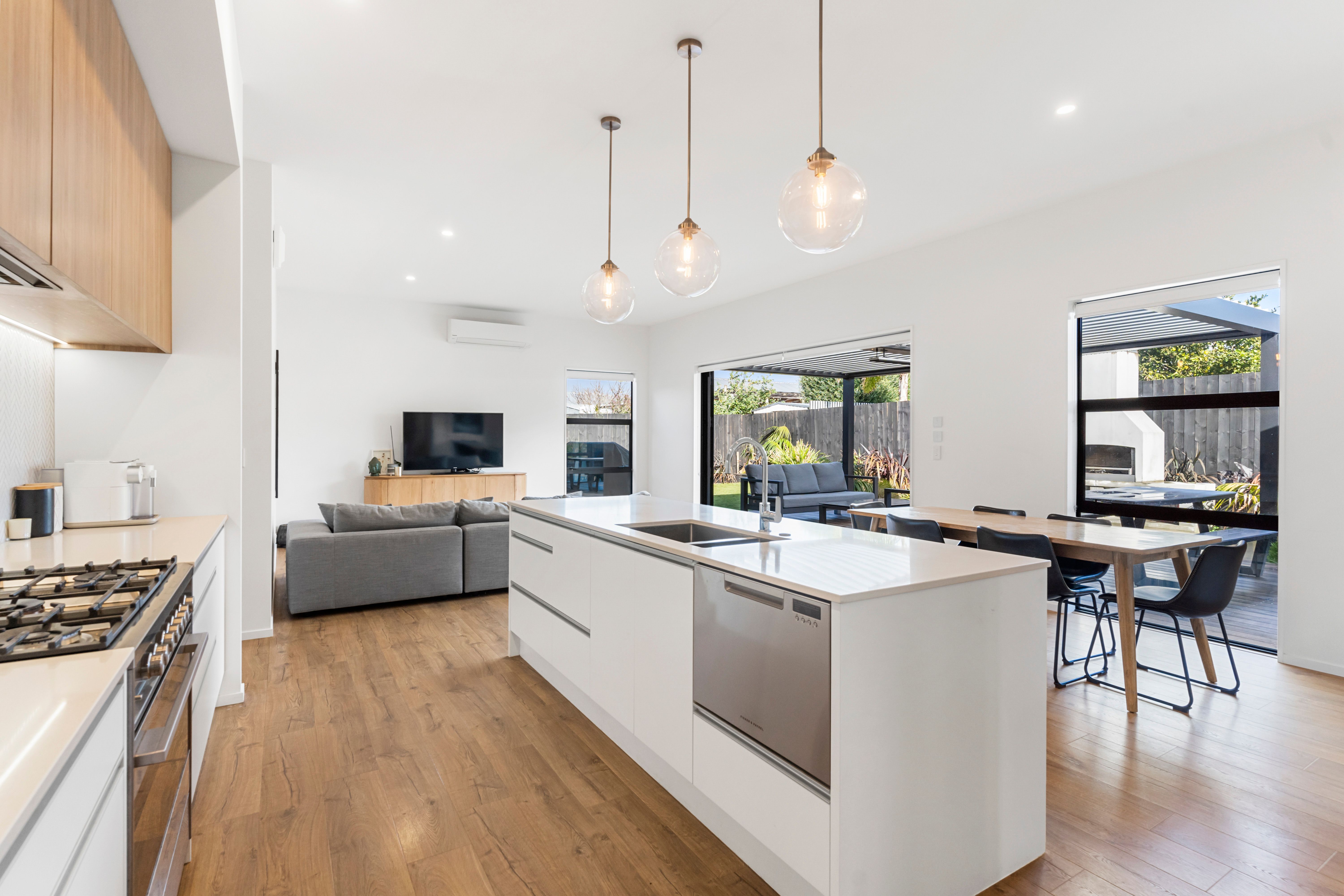115 Second View Avenue, Beachlands, Manukau City