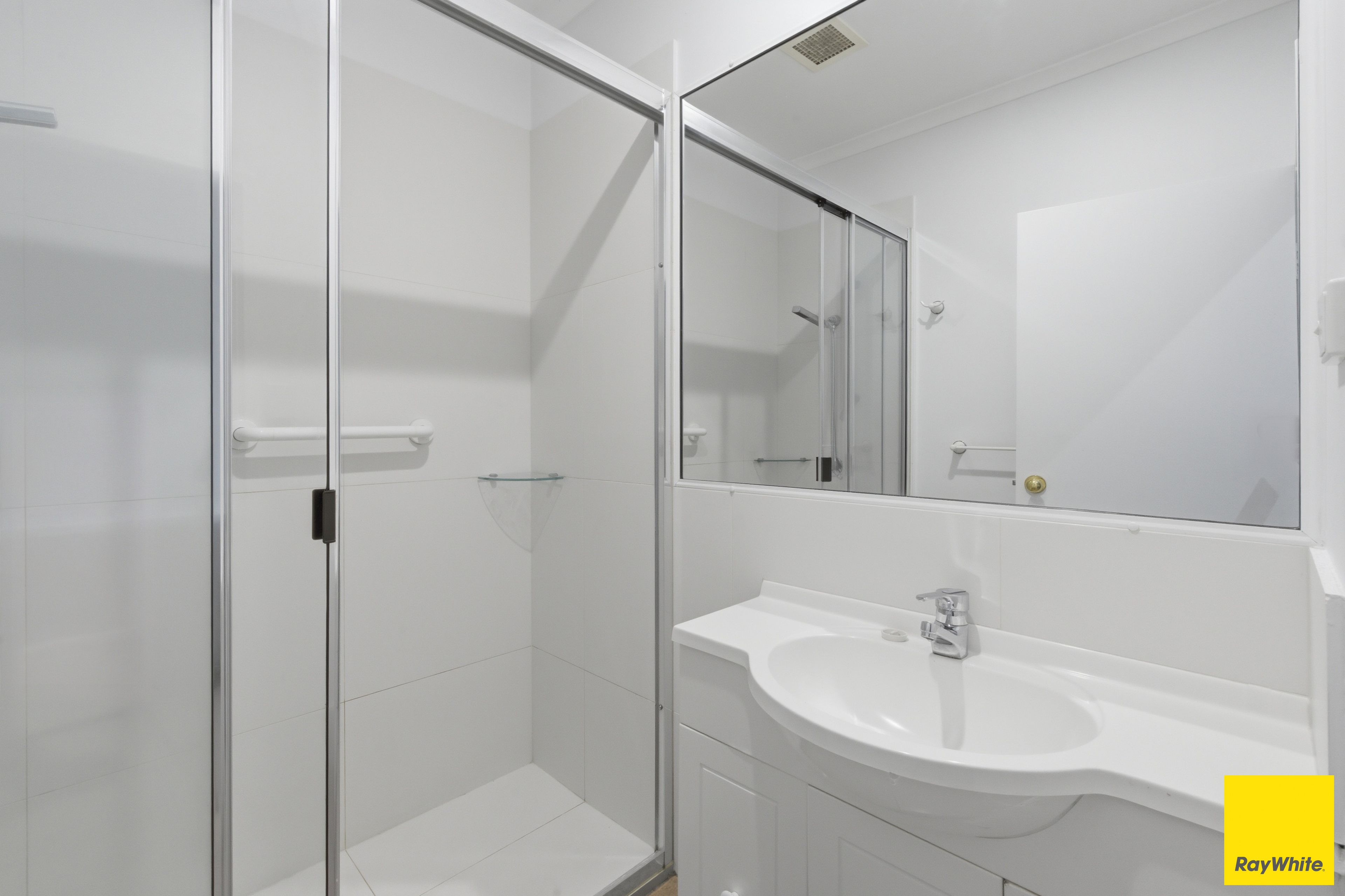28/24 Warren Street — photo 8 of 23