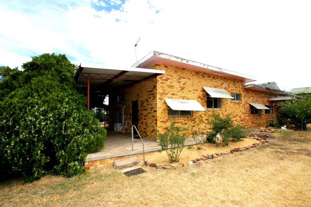 101 Deeks Road