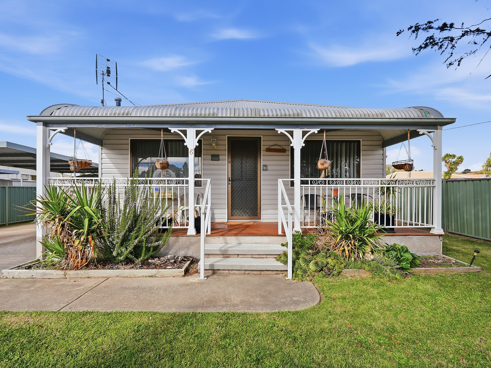 6 Binstead Street, Blayney, NSW 2799