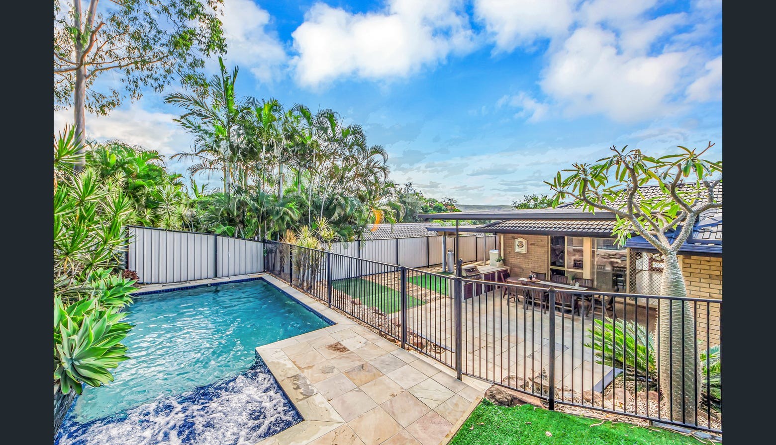 4 Macdougall Street, Highland Park, QLD 4211