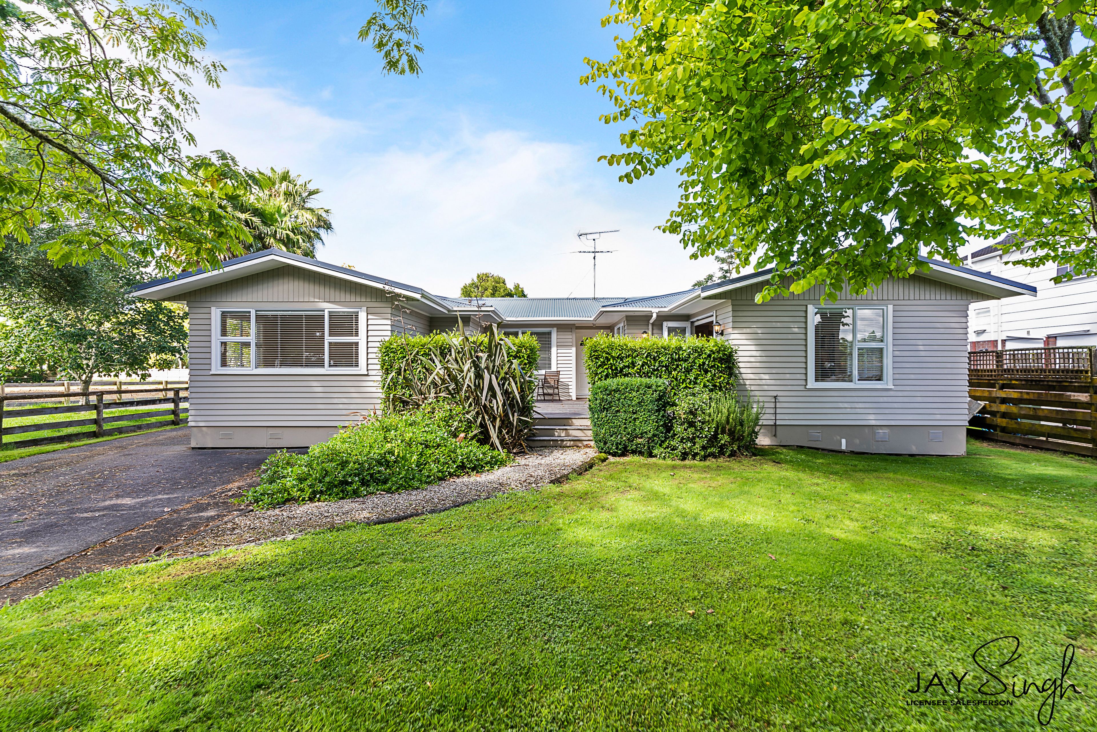 15 Monument Road, Clevedon, Manukau City