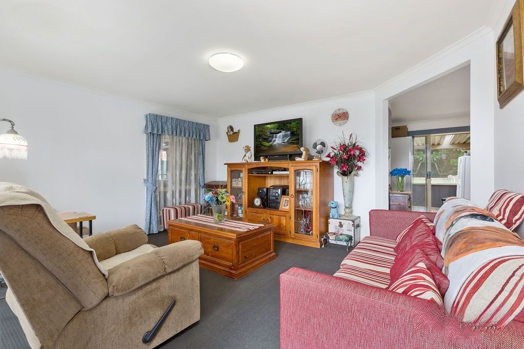 8 Forestgum Grove, Regents Park, QLD 4118