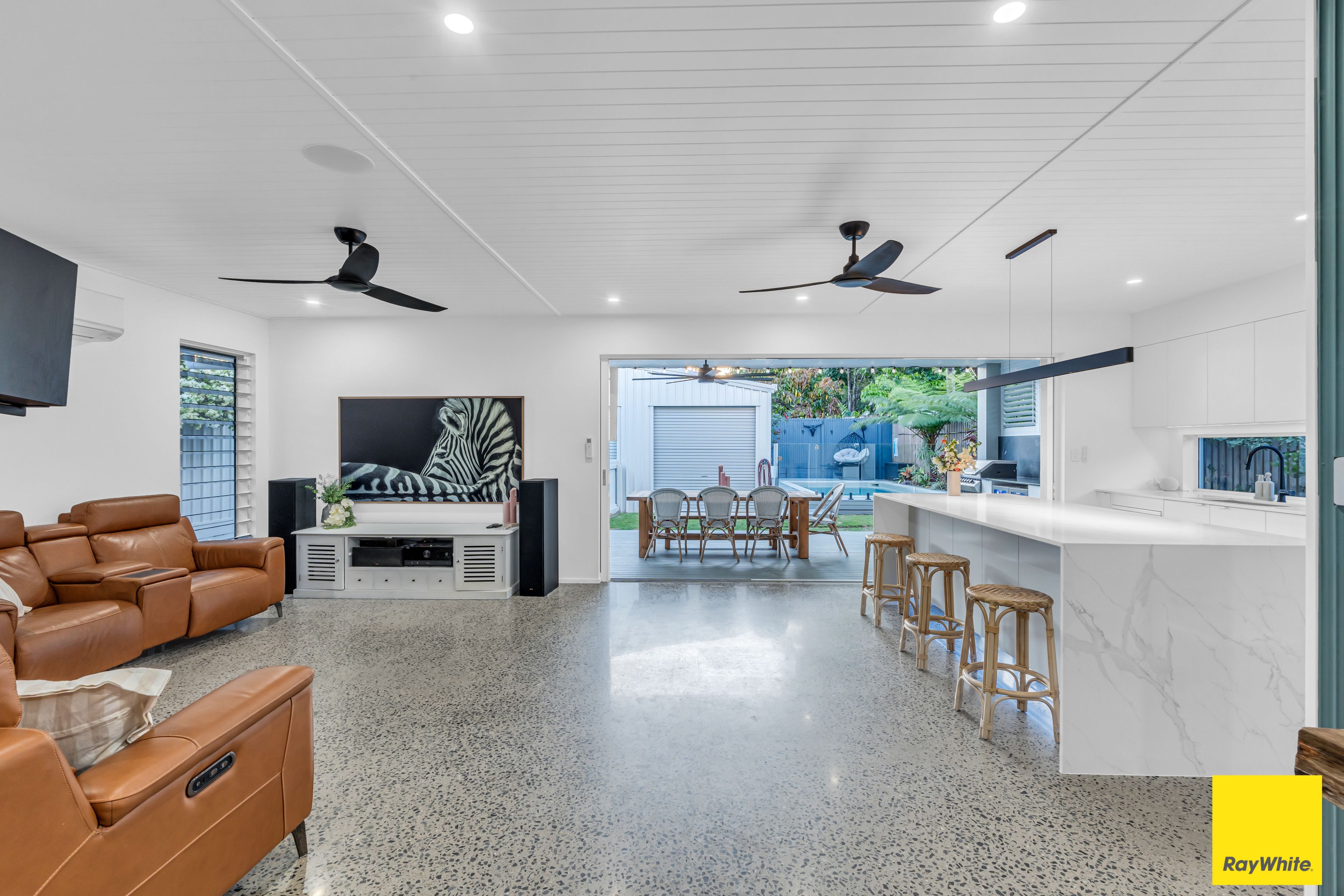 11 Friend Street, Edge Hill, QLD 4870