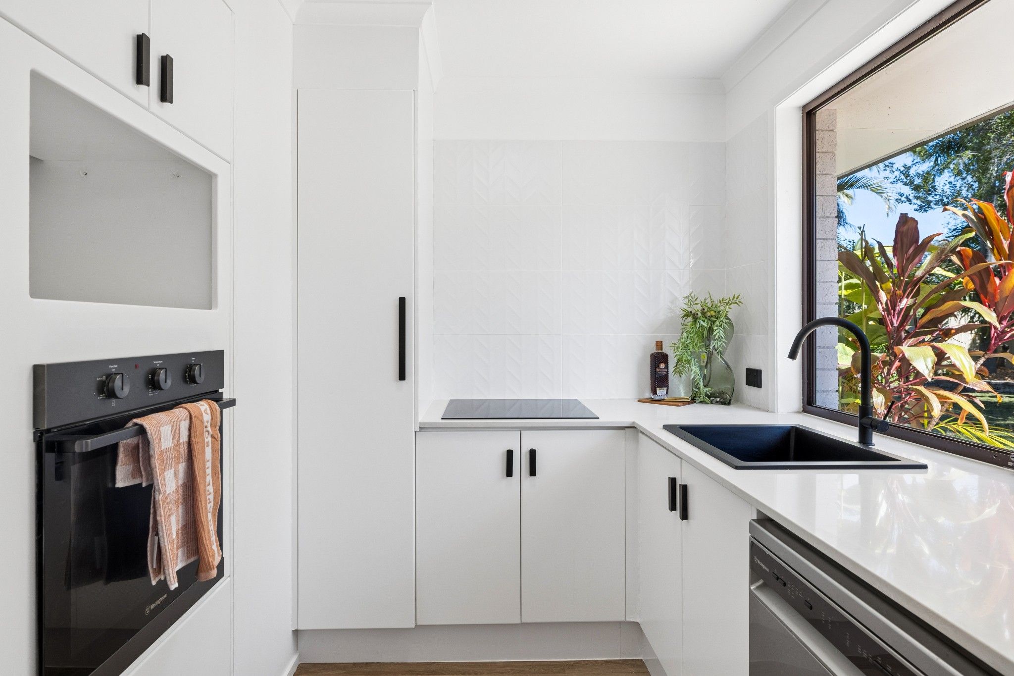 2/8 Hoya Court — photo 6 of 24