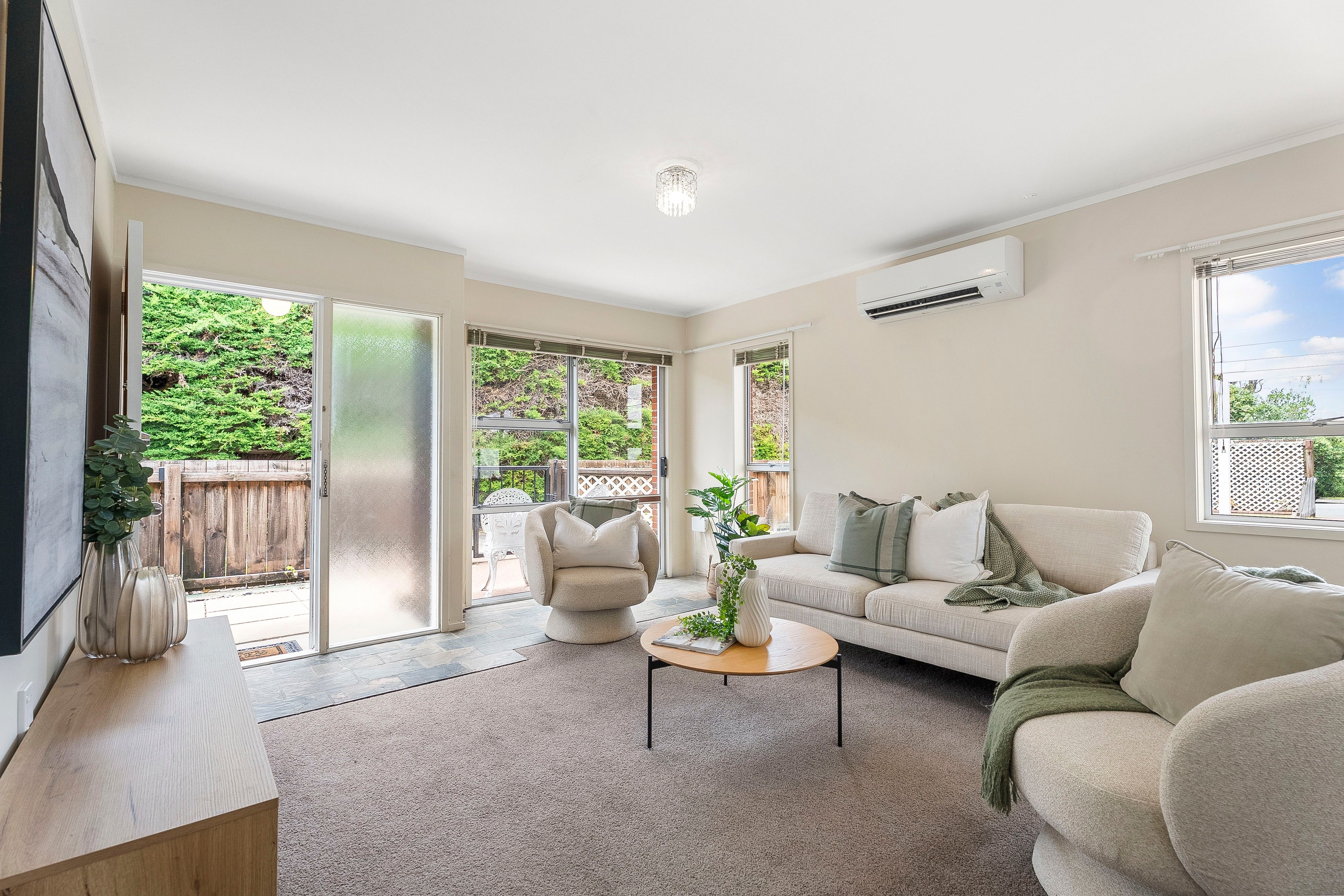 1/5 Teal Crescent, Beach Haven, North Shore City